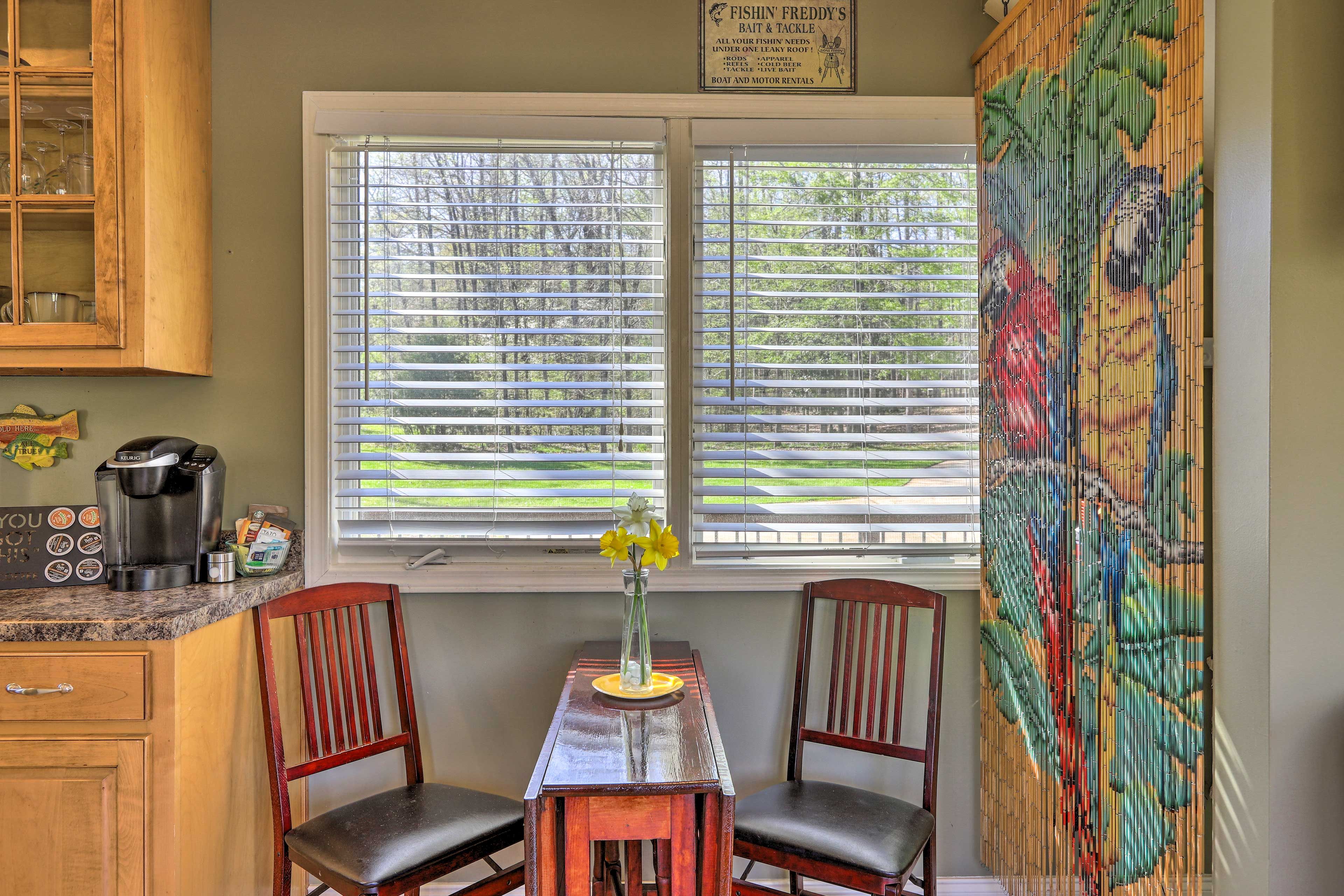 Dining Area | 1st Floor | Dishware/Flatware Provided