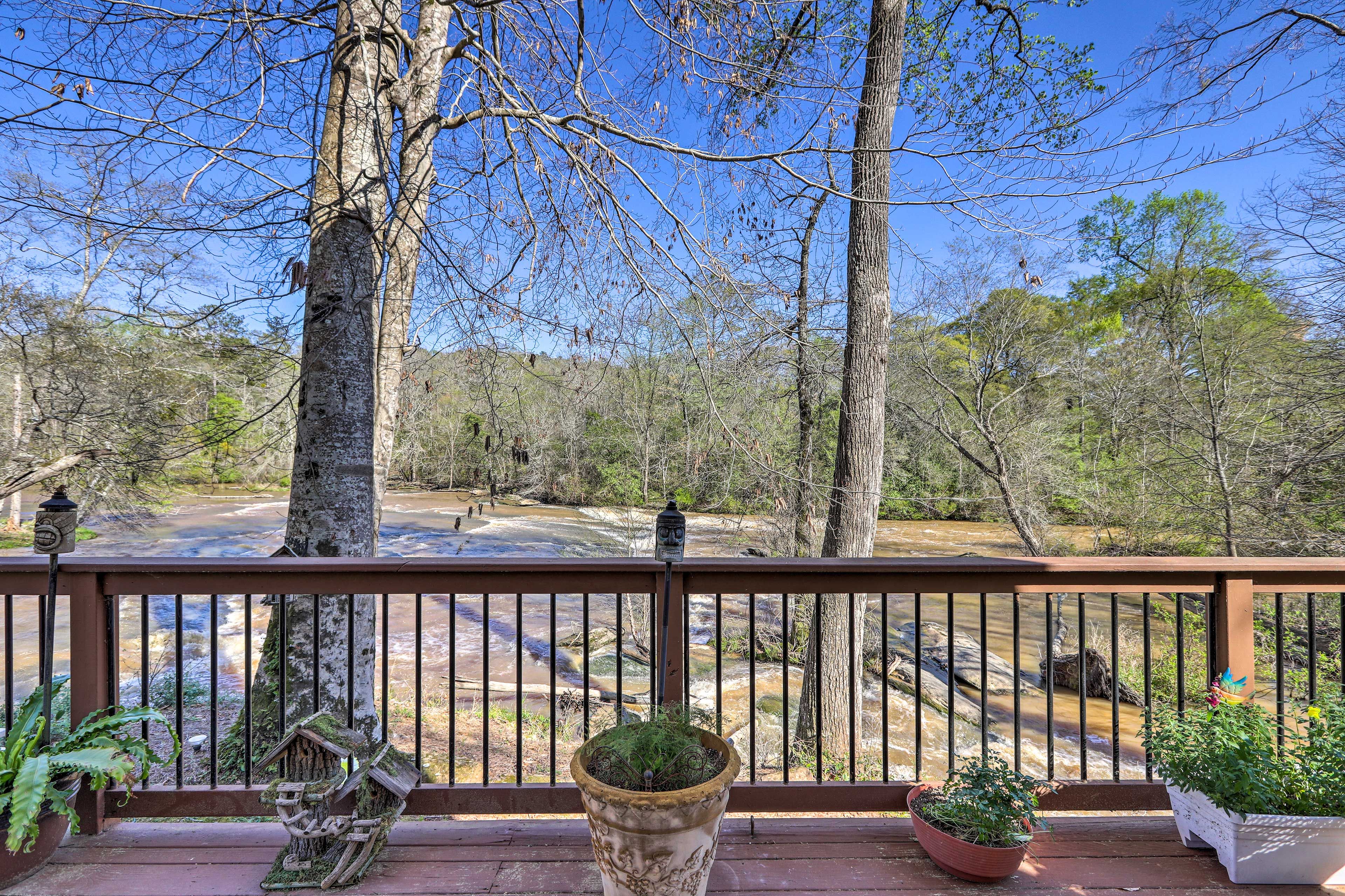 Wraparound Porch | Creek Views