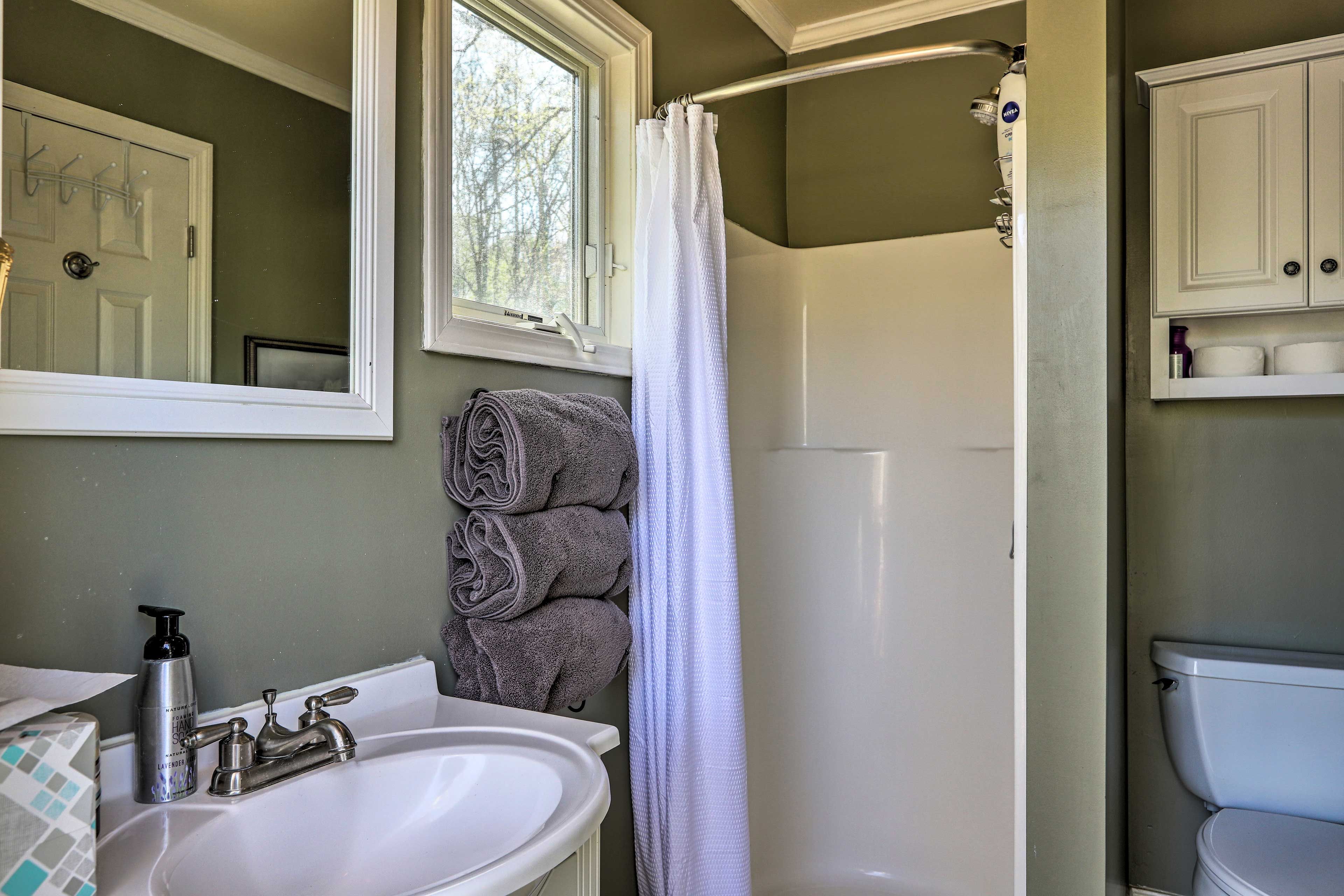 Bathroom | 1st Floor | Complimentary Toiletries | Towels Provided | Hair Dryer