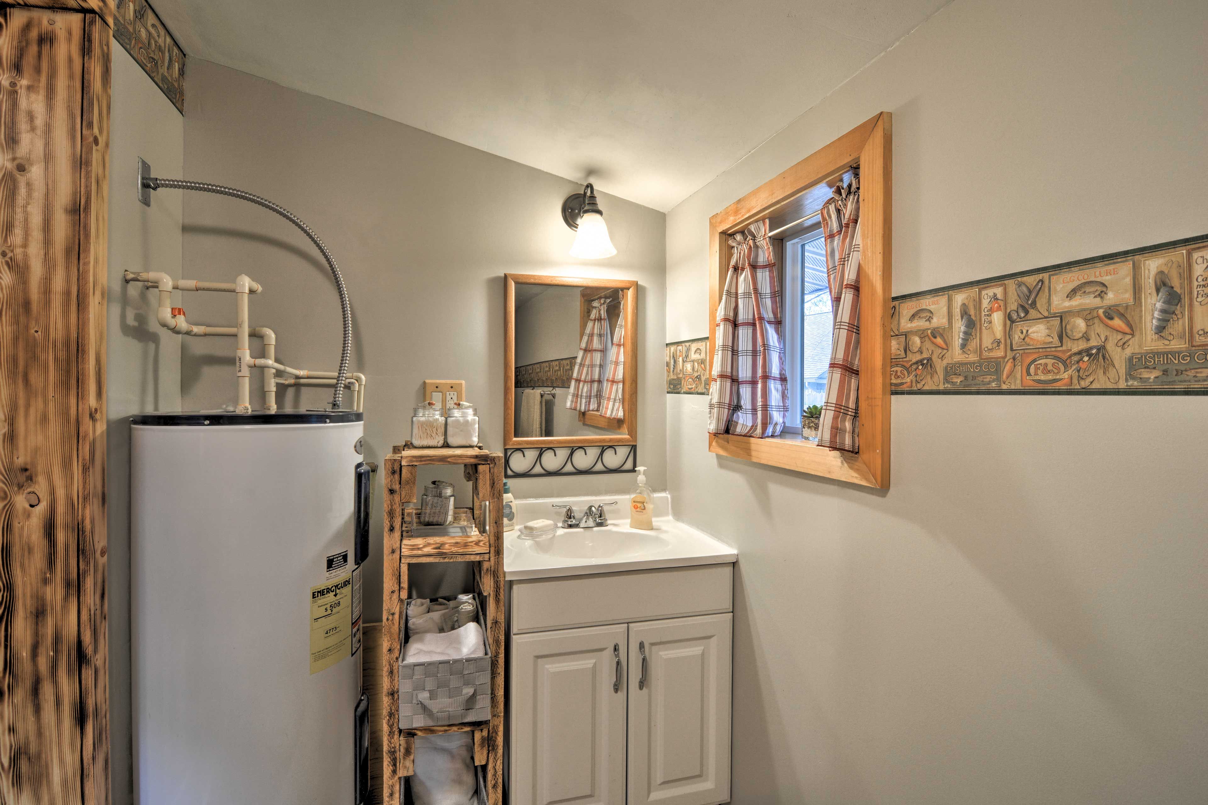 Bathroom | Towels Provided