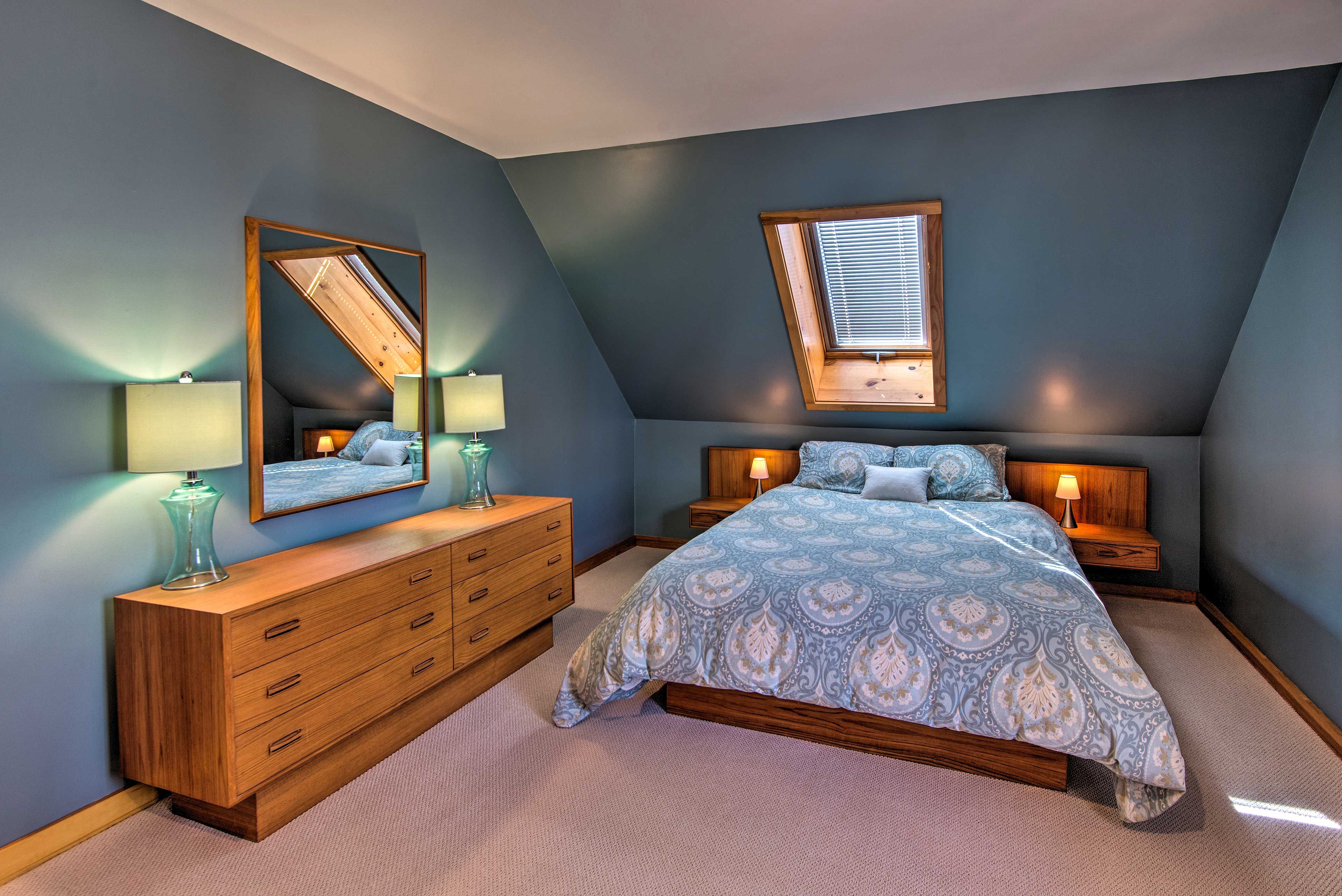 Bedroom 3 | Queen Bed | 2nd Floor