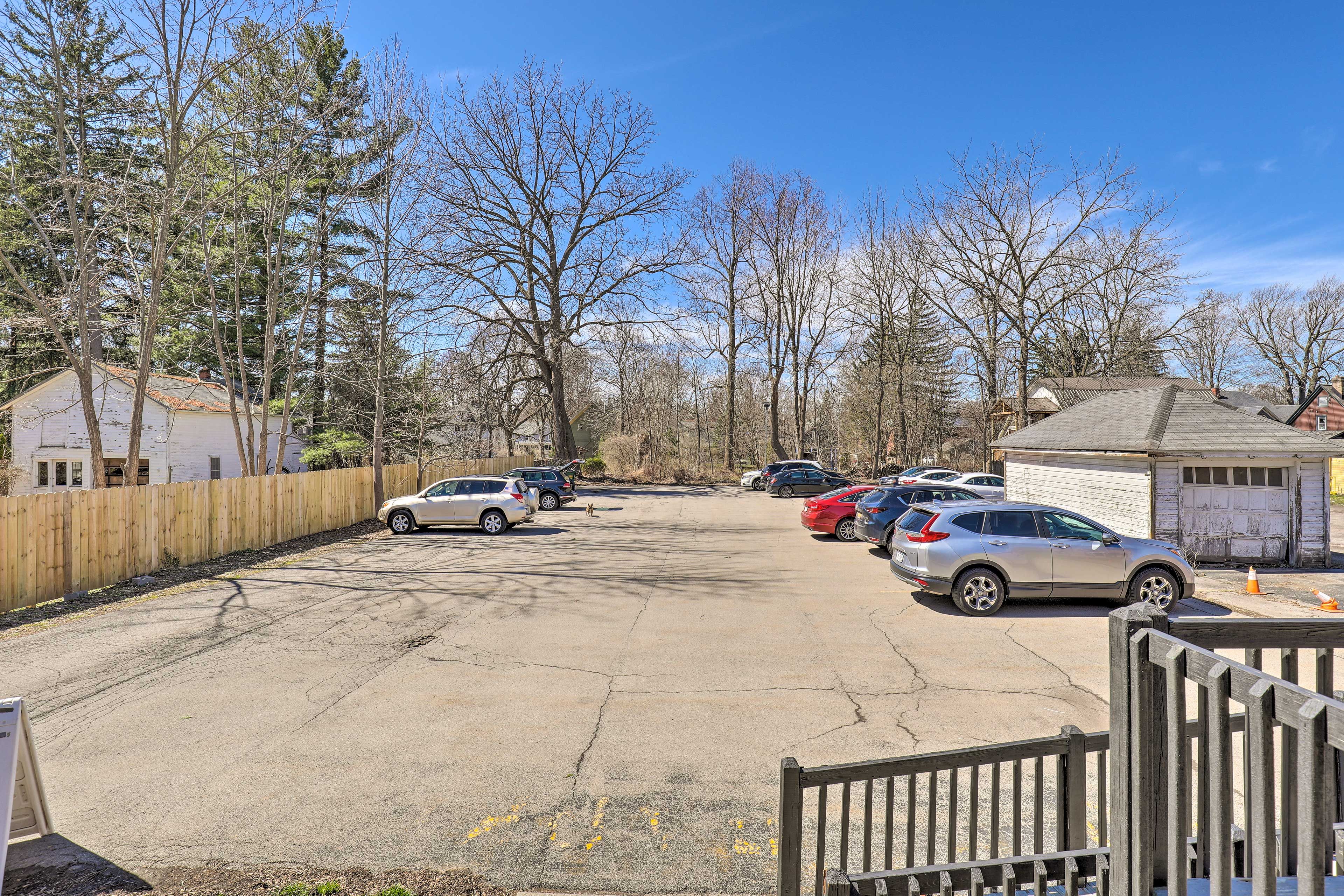 Parking | Parking Lot (4 Vehicles)