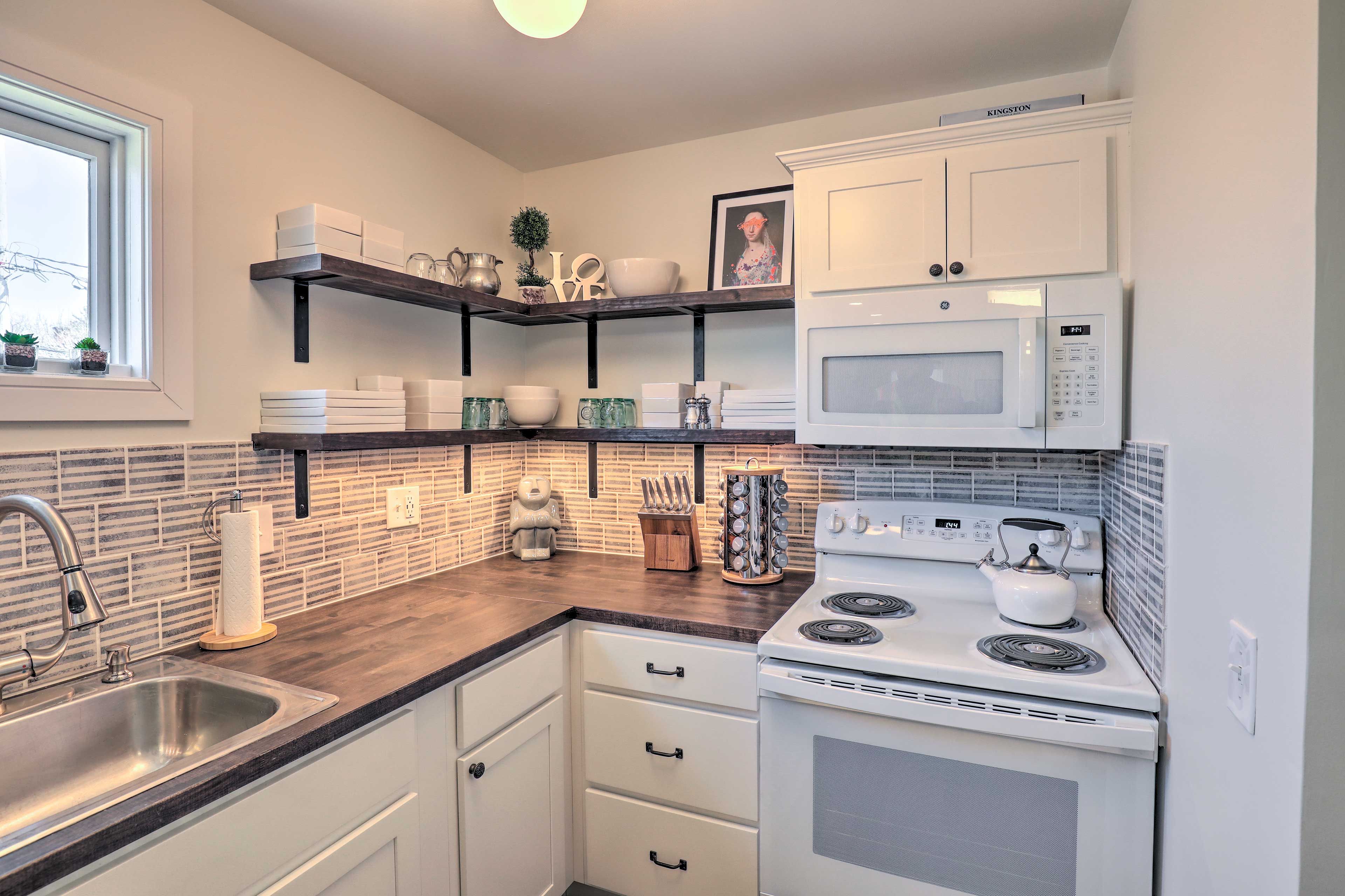 Fully Equipped Kitchen | Cooking Basics & Spices