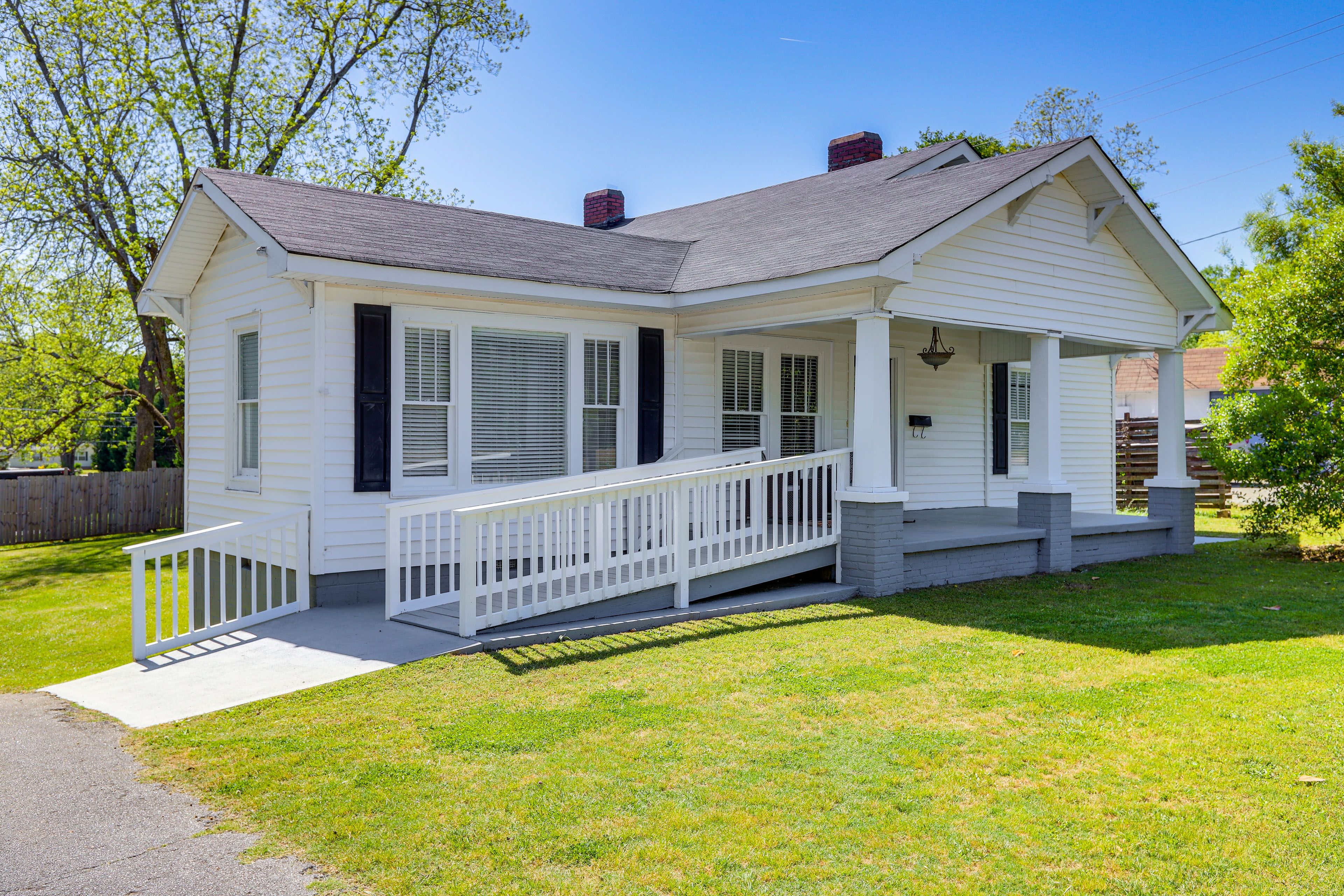 Pine Mountain Vacation Rental | 2BR | 1.5BA | 1,800 Sq Ft | 1 Story