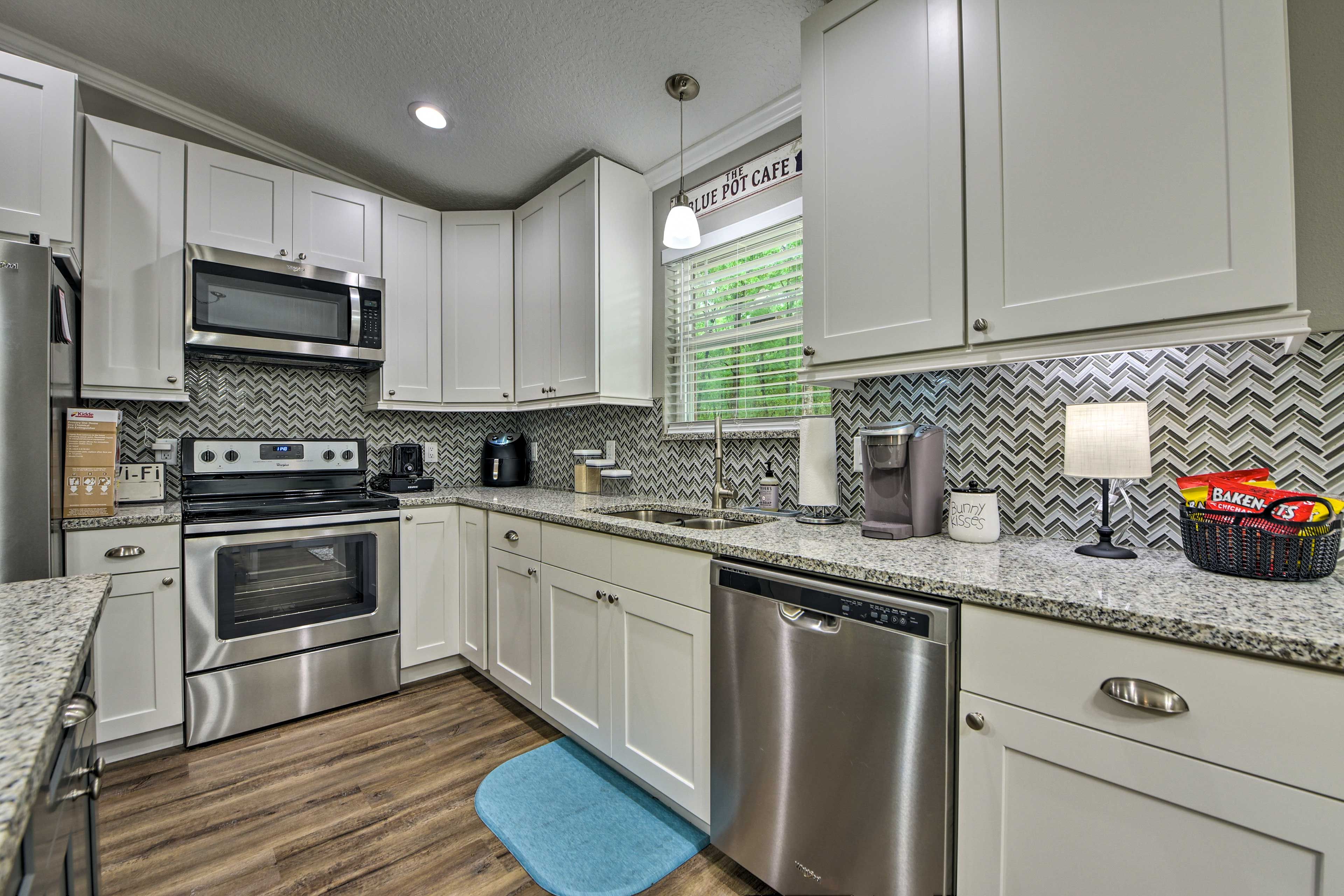 Kitchen | Fully Equipped