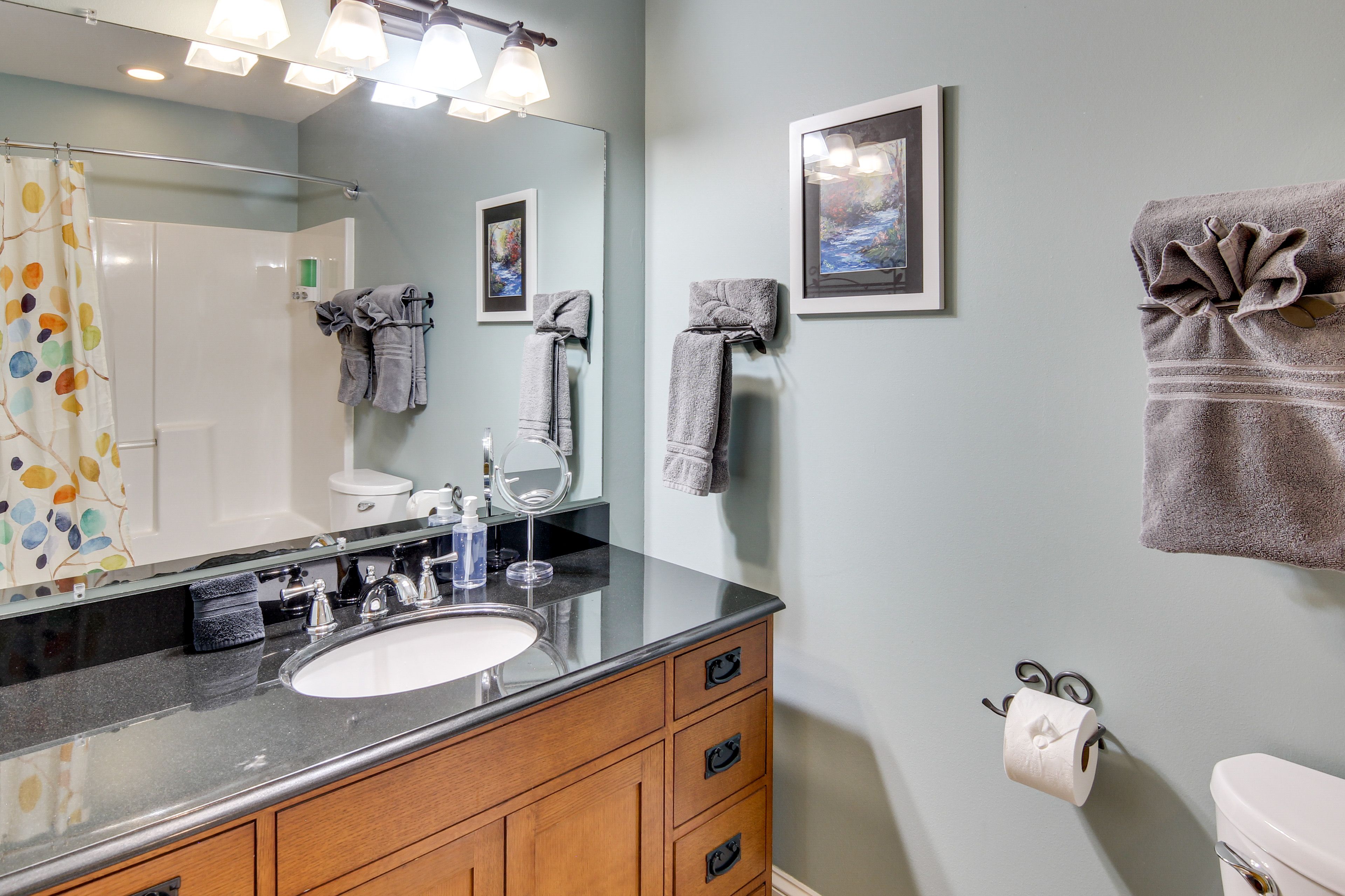 En-Suite Bathroom | Complimentary Toiletries