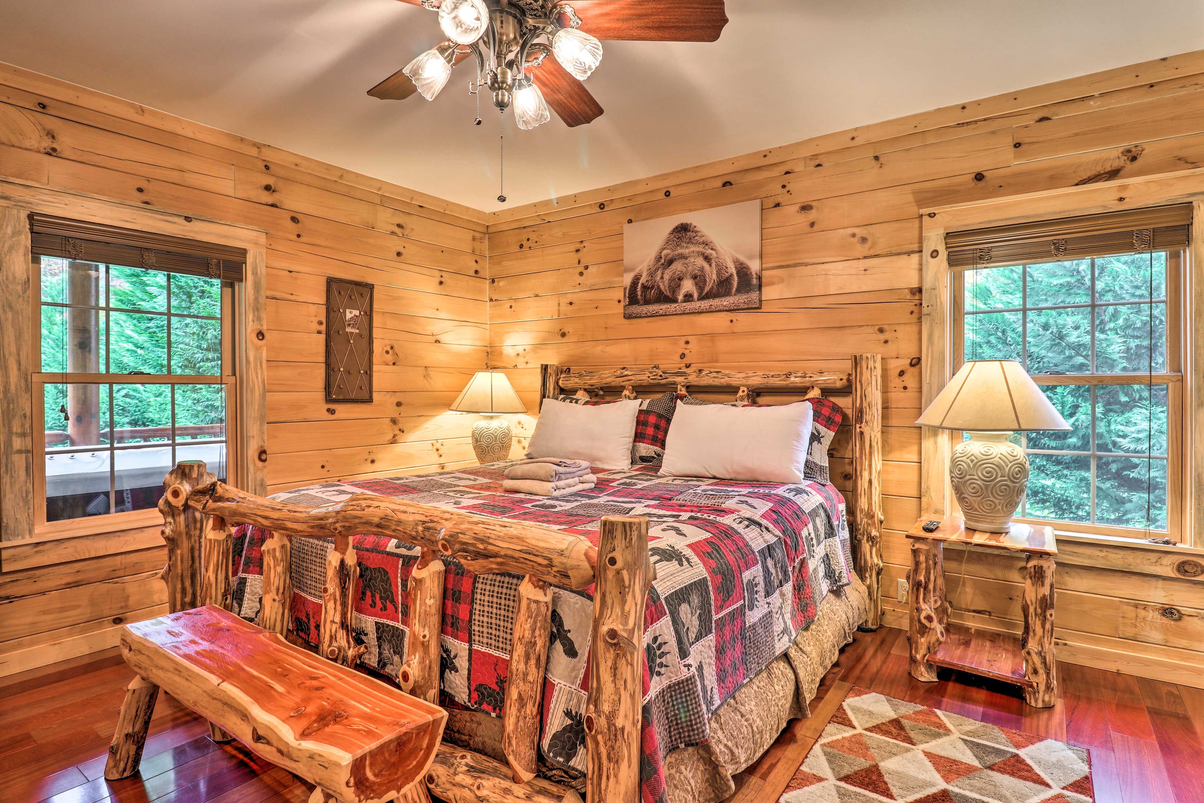 Bedroom 1 | King Bed
