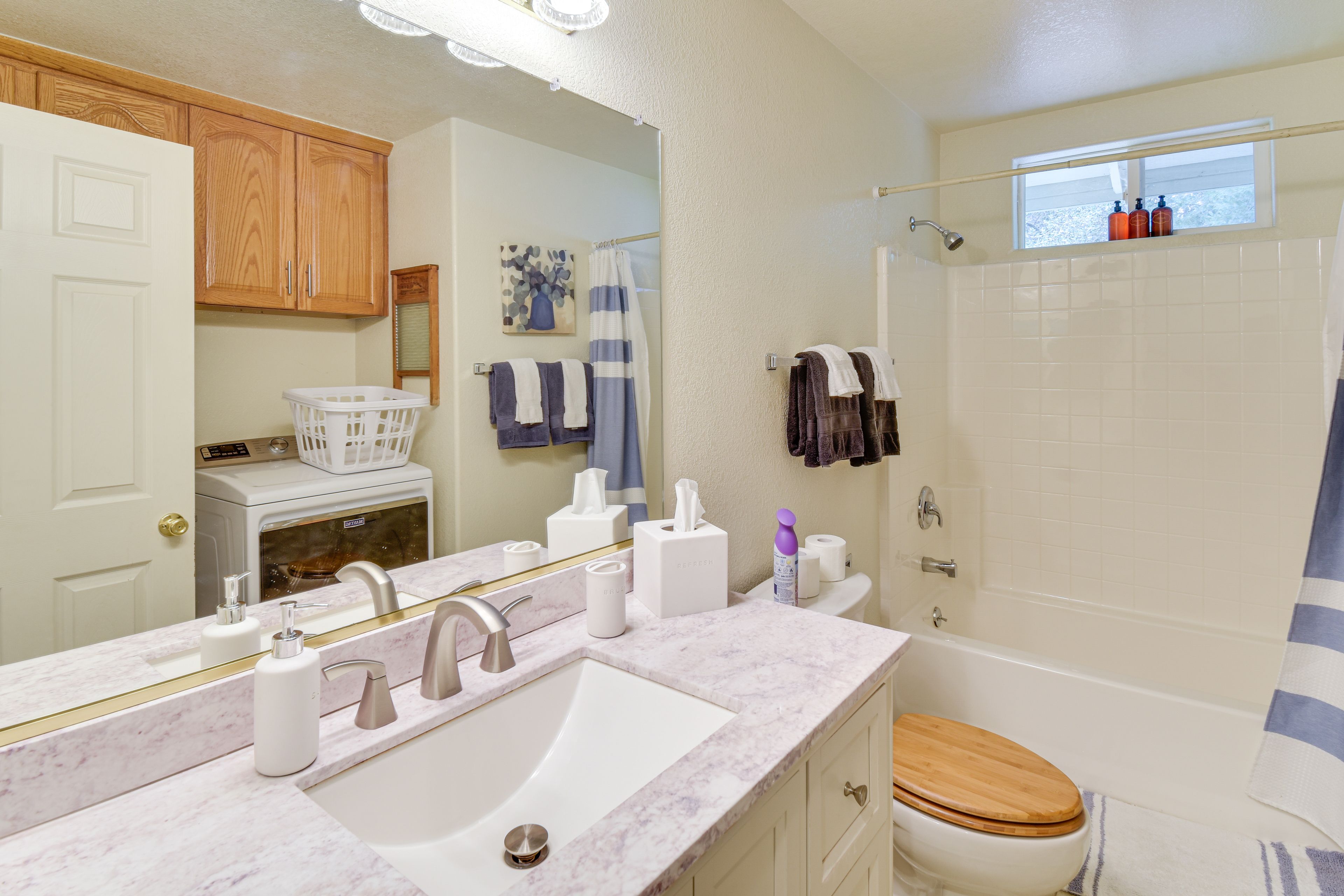 Full Bath | Washer & Dryer | Upper Level