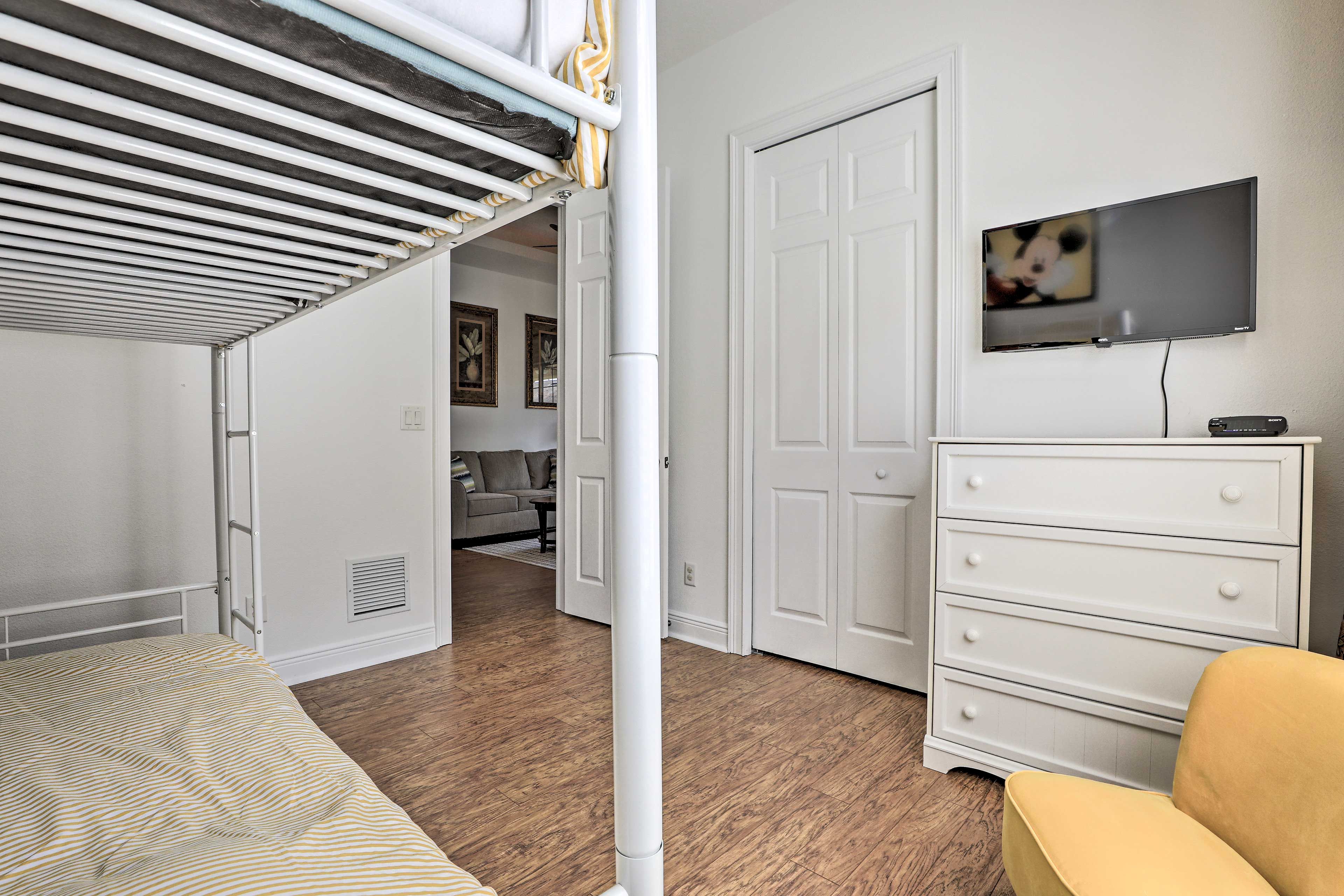 Bedroom 4 | Smart TV