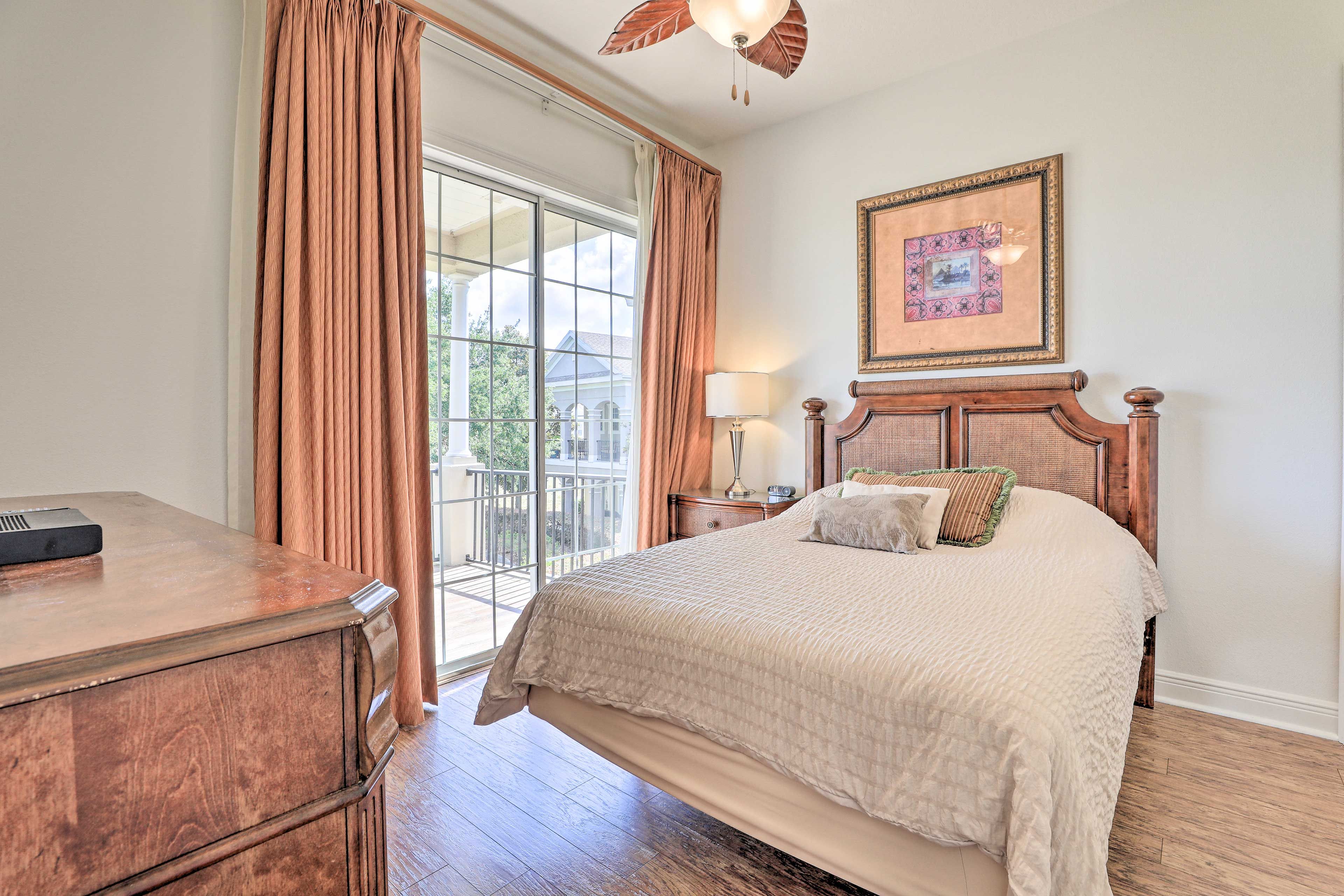 Bedroom 3 | 1st Unit | Upper Level | Queen Bed