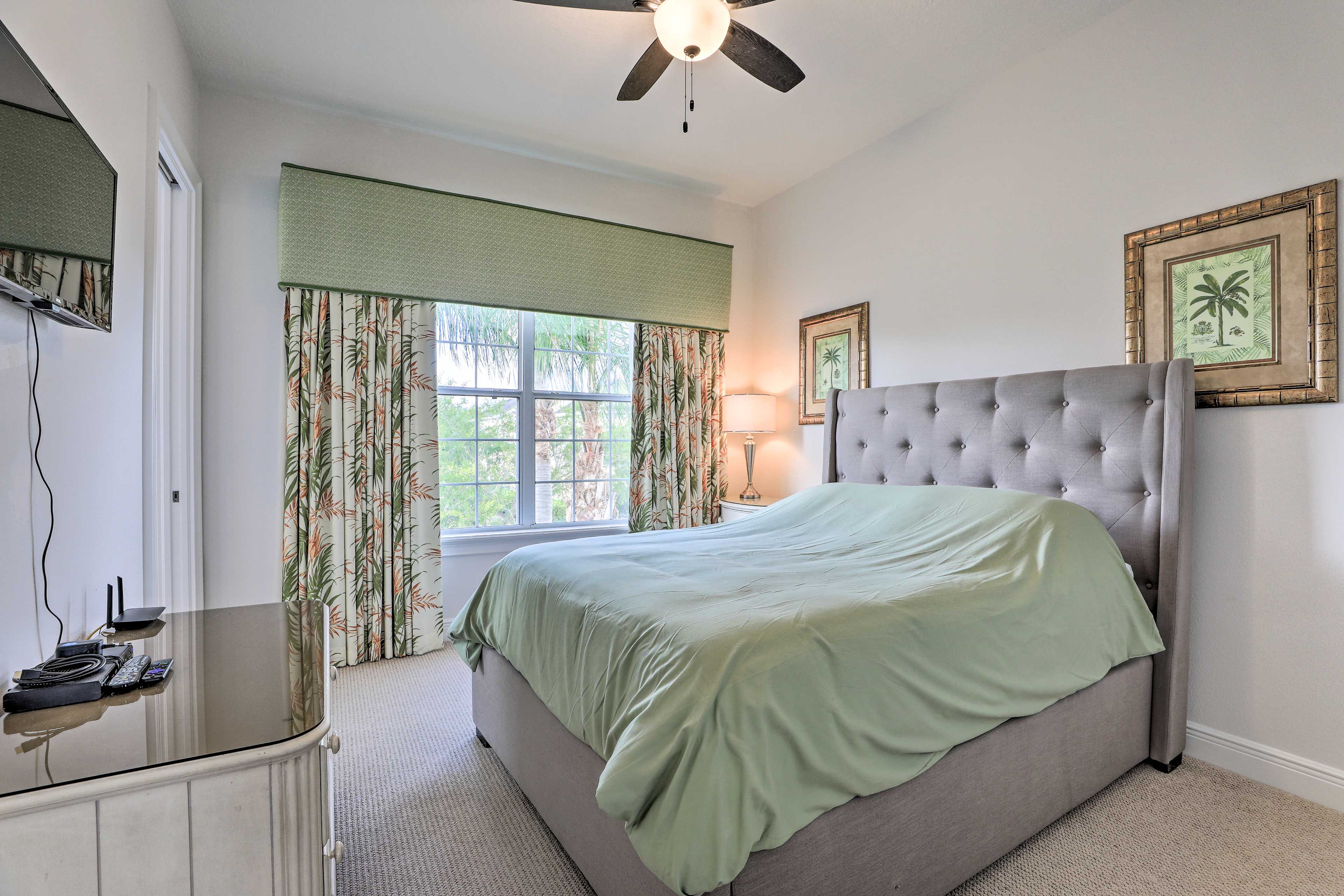 Bedroom 6 | 2nd Unit | Upper Level | Queen Bed