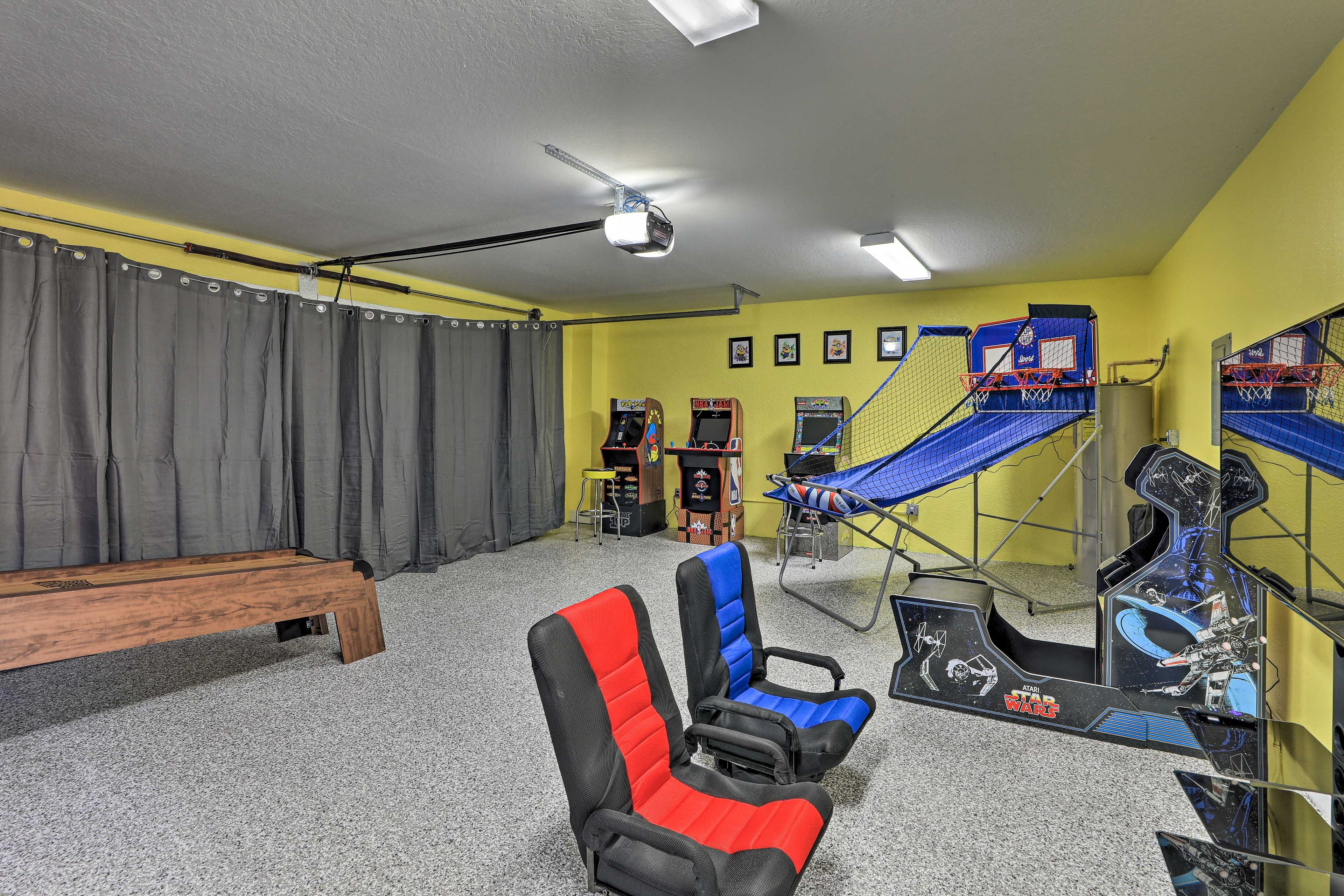 Game Room | 2nd Unit | Lower Level | Smart TV