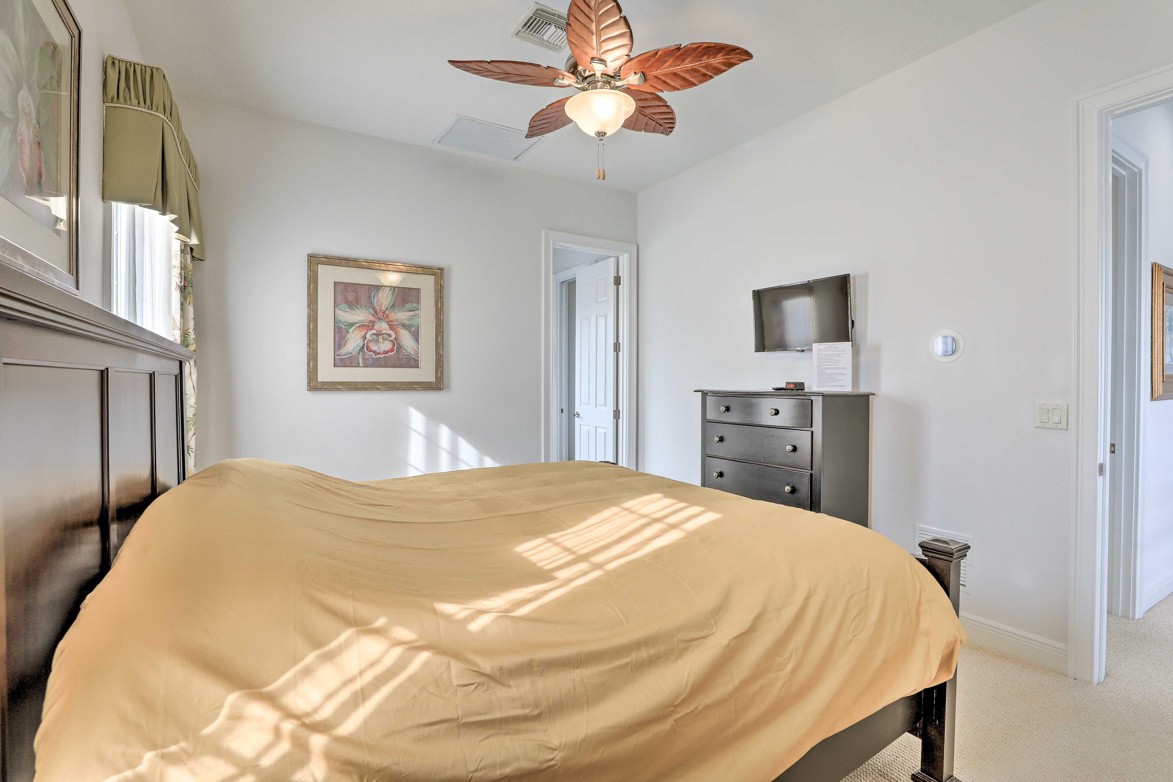 Bedroom 5 | Smart TV