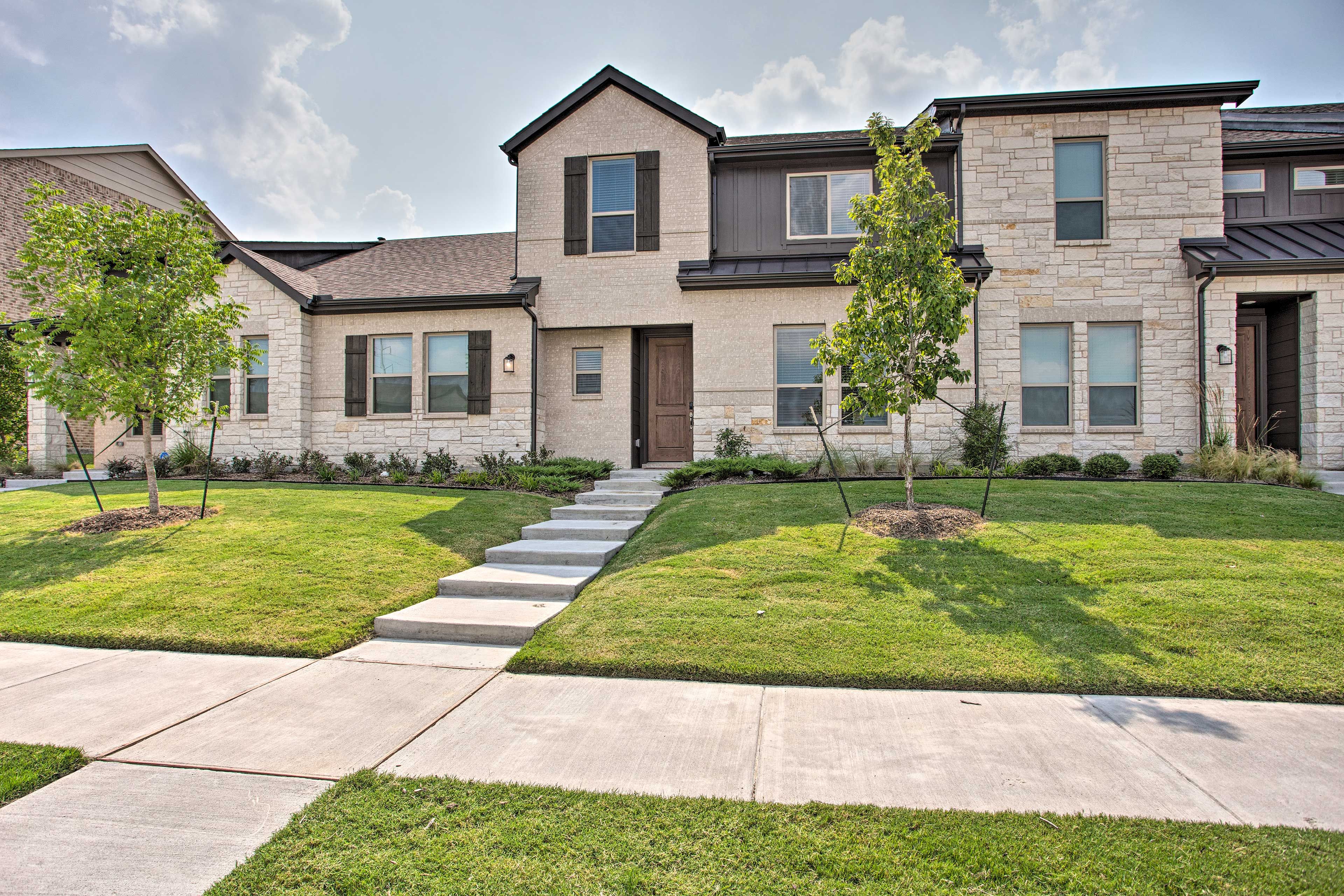 Townhome Exterior | New Construction