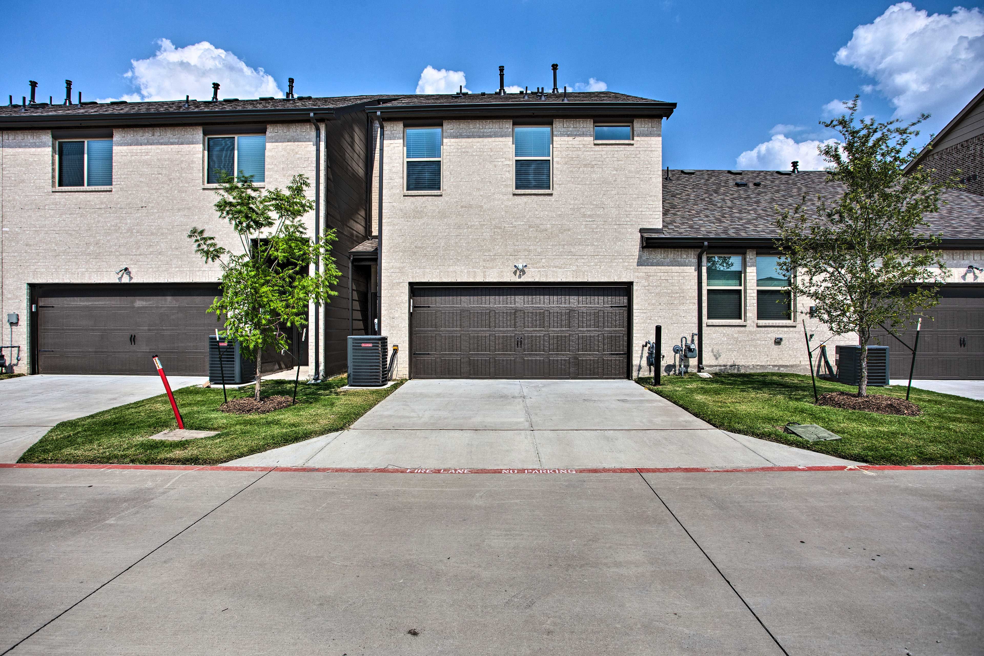 Parking | Garage (2 Vehicles) | Driveway (1 Vehicle)