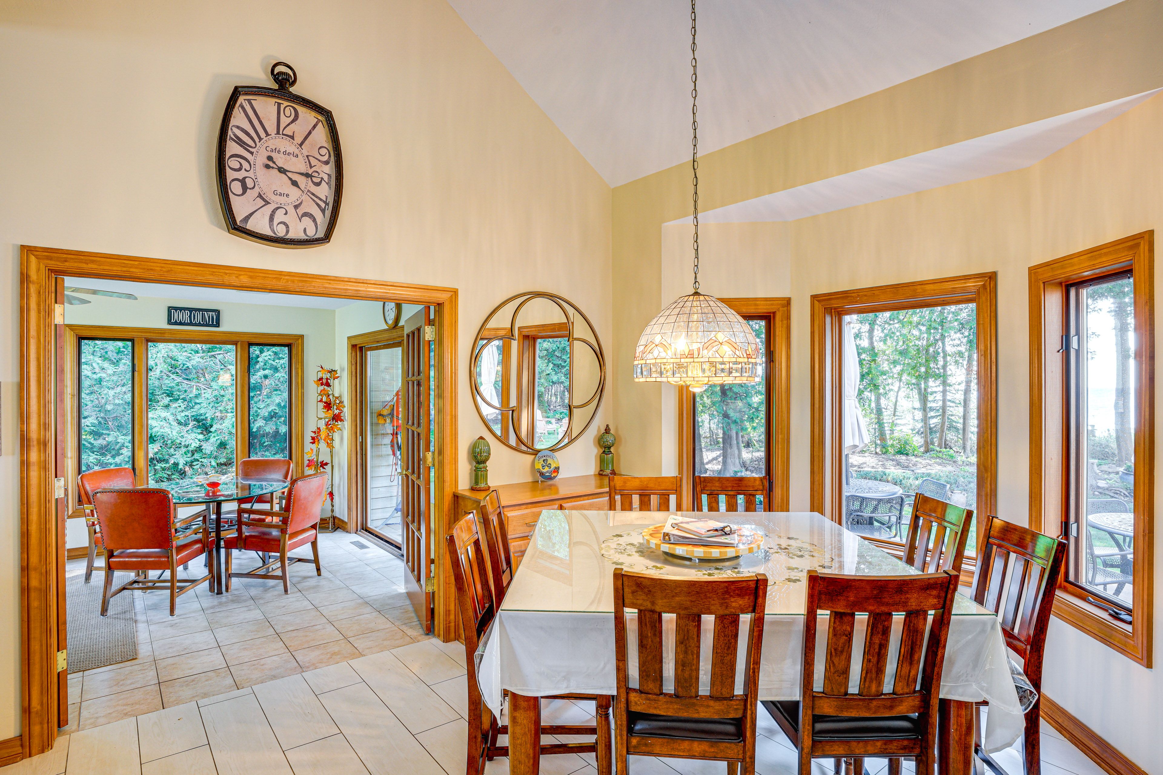 Dining Room | Dishware & Flatware