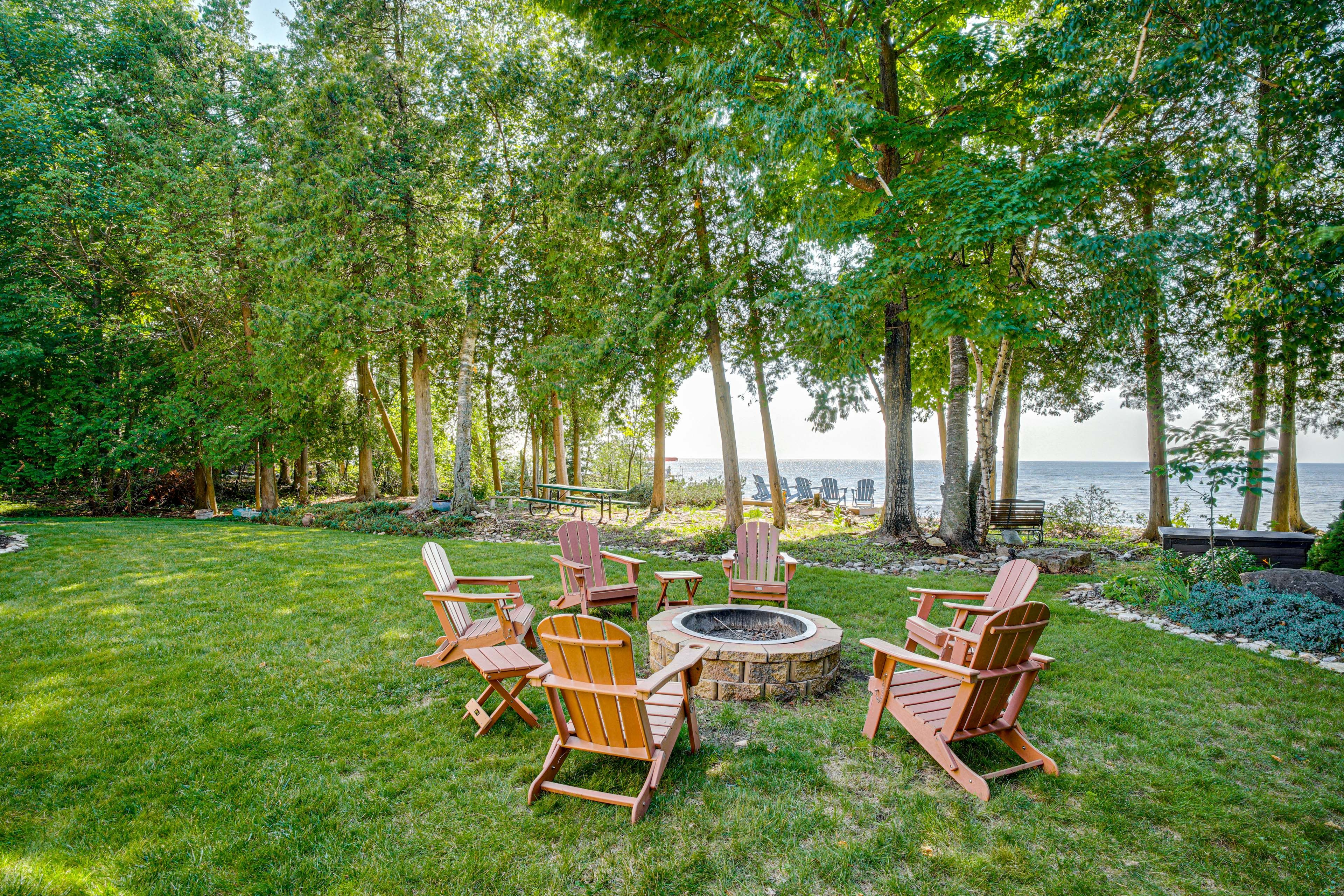 Yard | Fire Pit