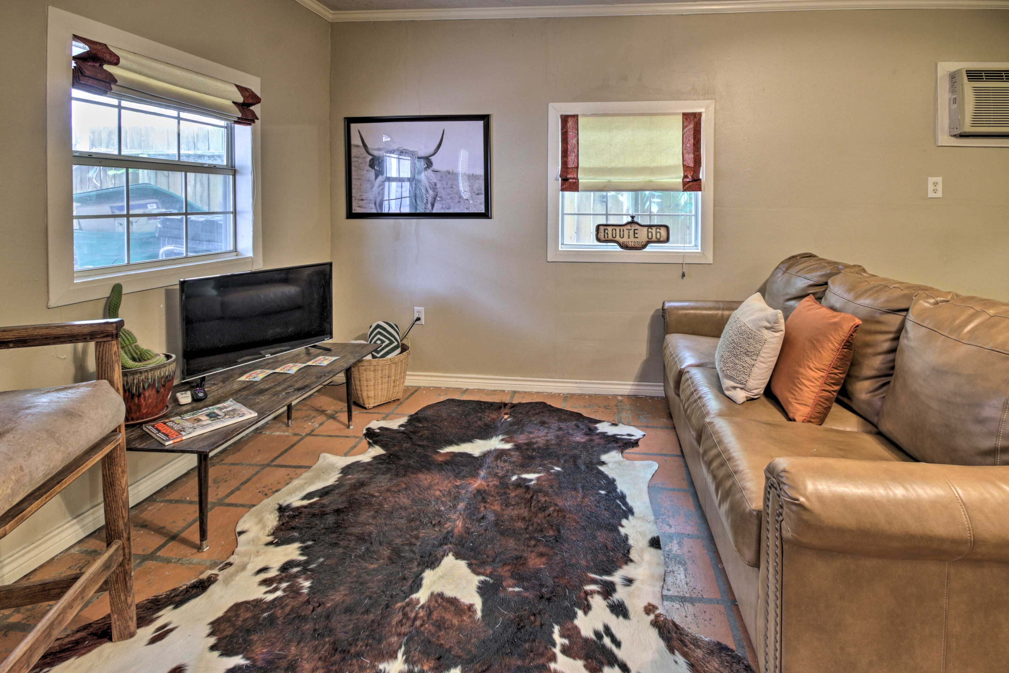 Houston Vacation Rental | 1BR | 1BA | 600 Sq Ft | Ground-Floor Apartment