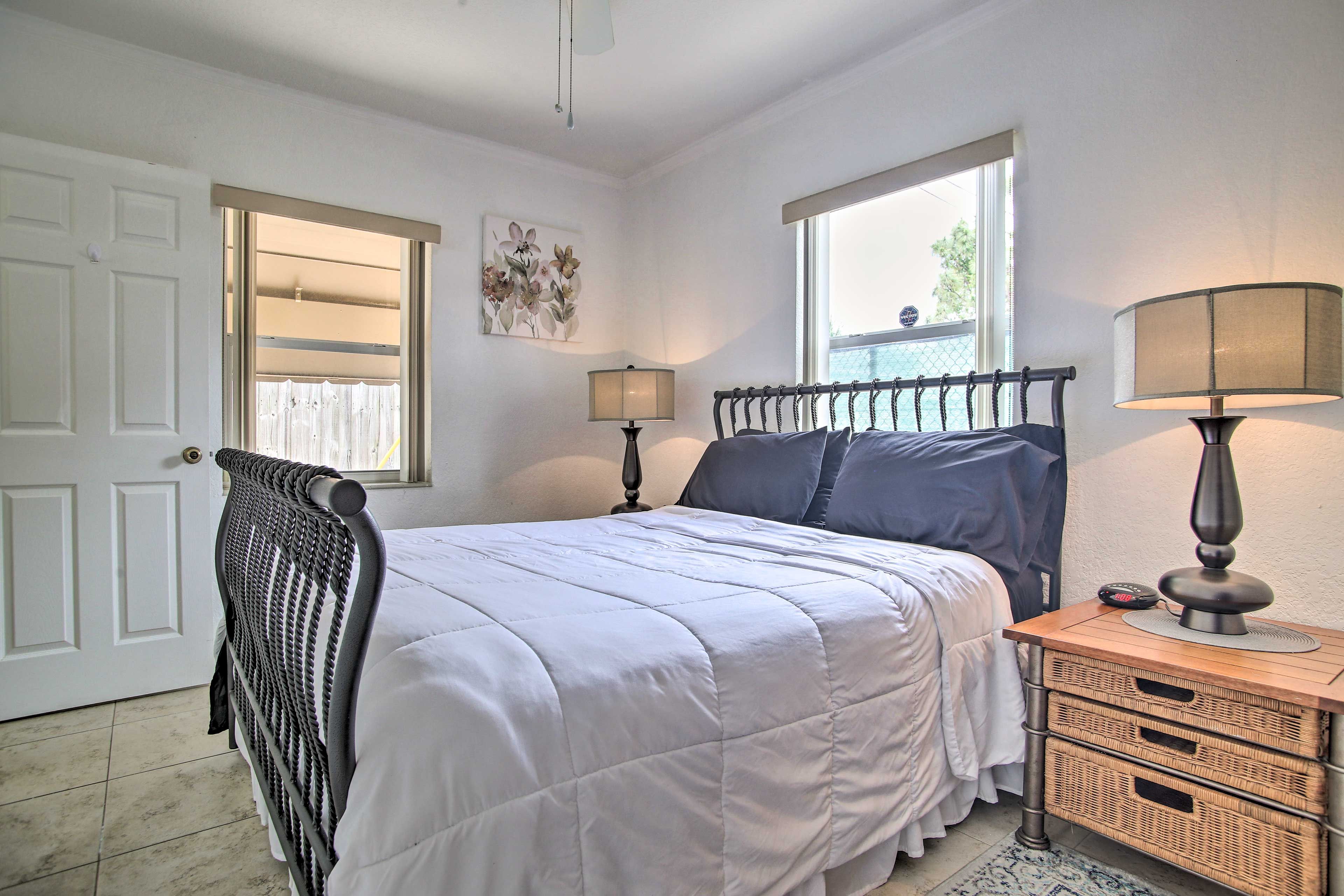 Bedroom 1 | Queen Bed | Linens Provided
