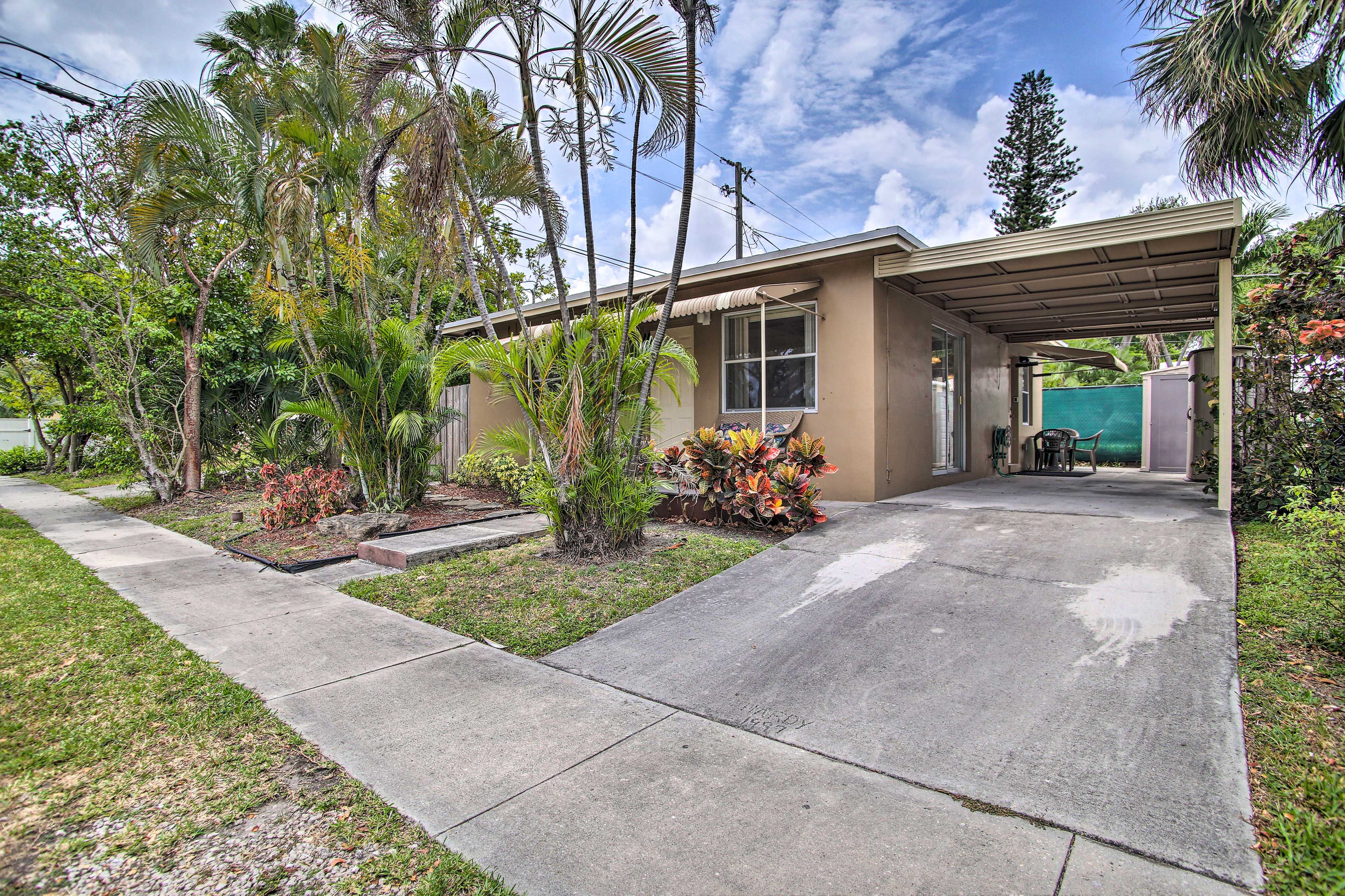 Exterior | Driveway Parking (2 Vehicles) | Carport (1 Vehicle)