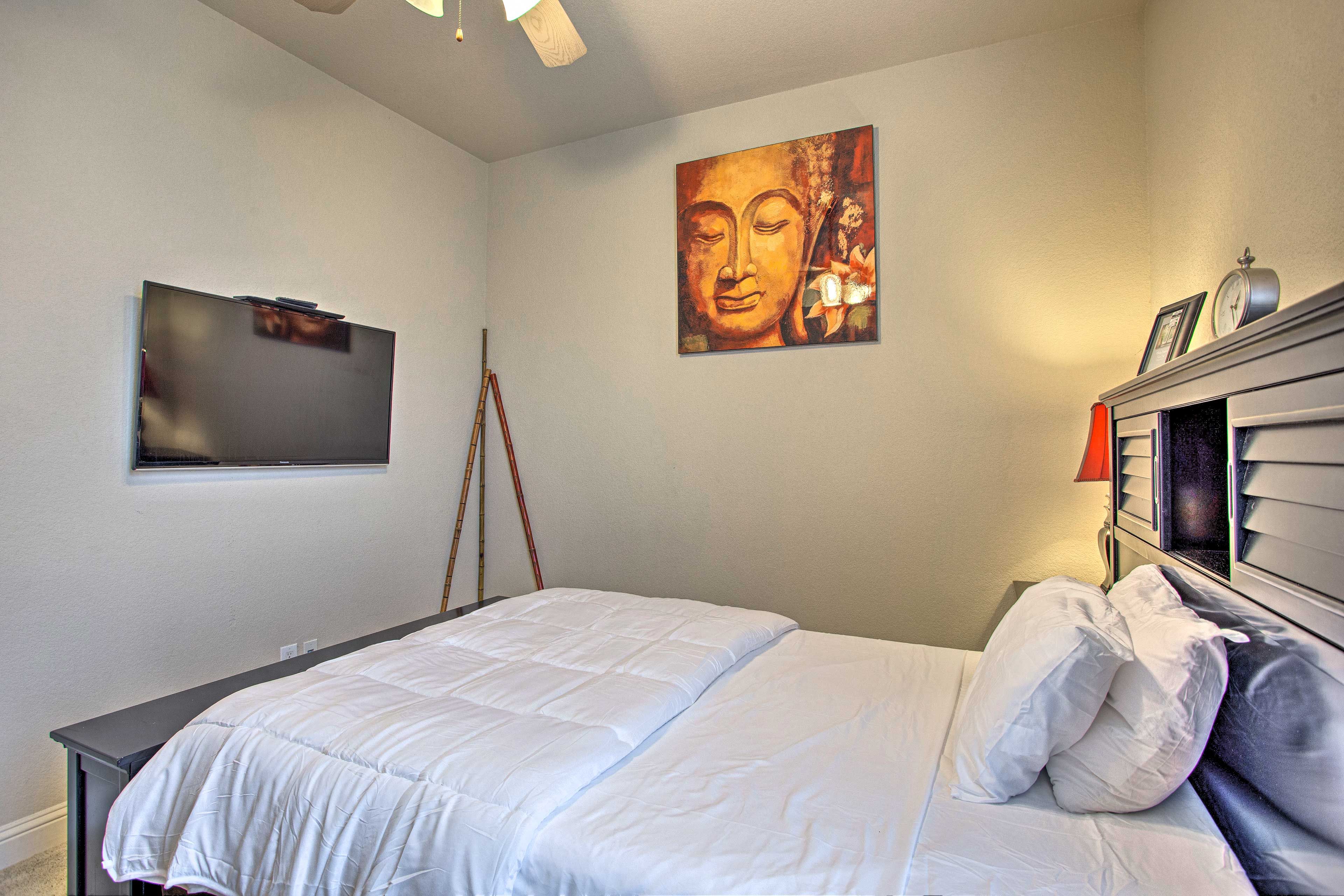 Bedroom 2 | Smart TV