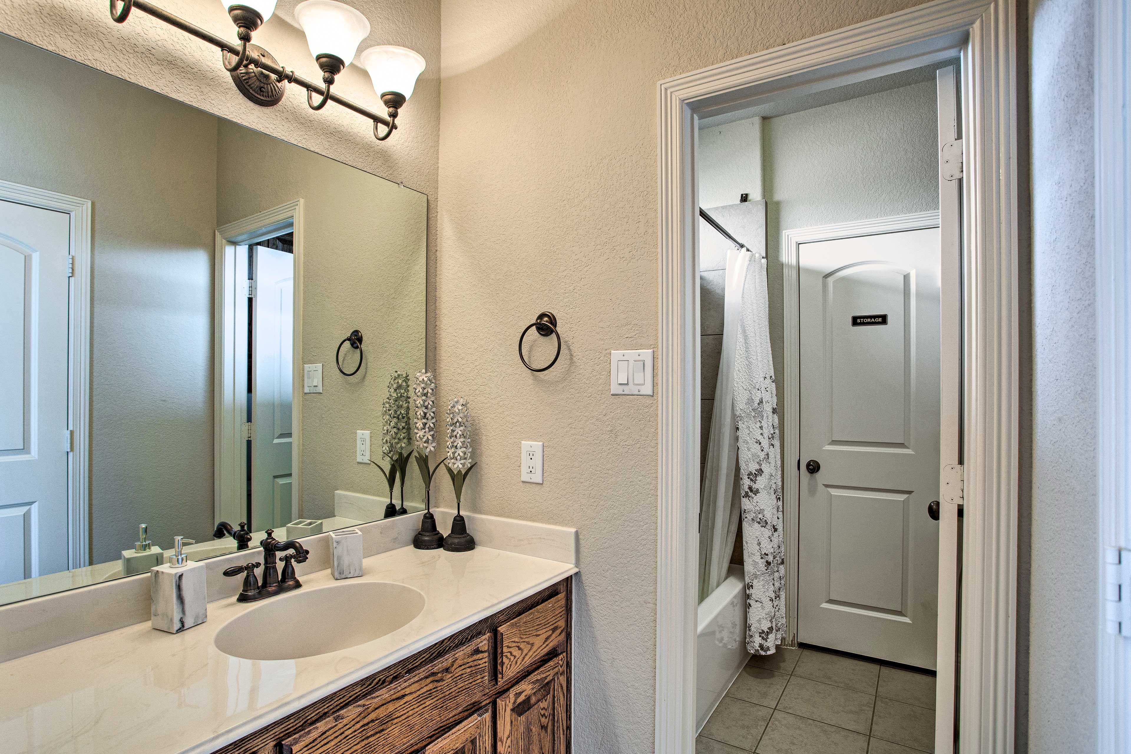 En-Suite Bathroom