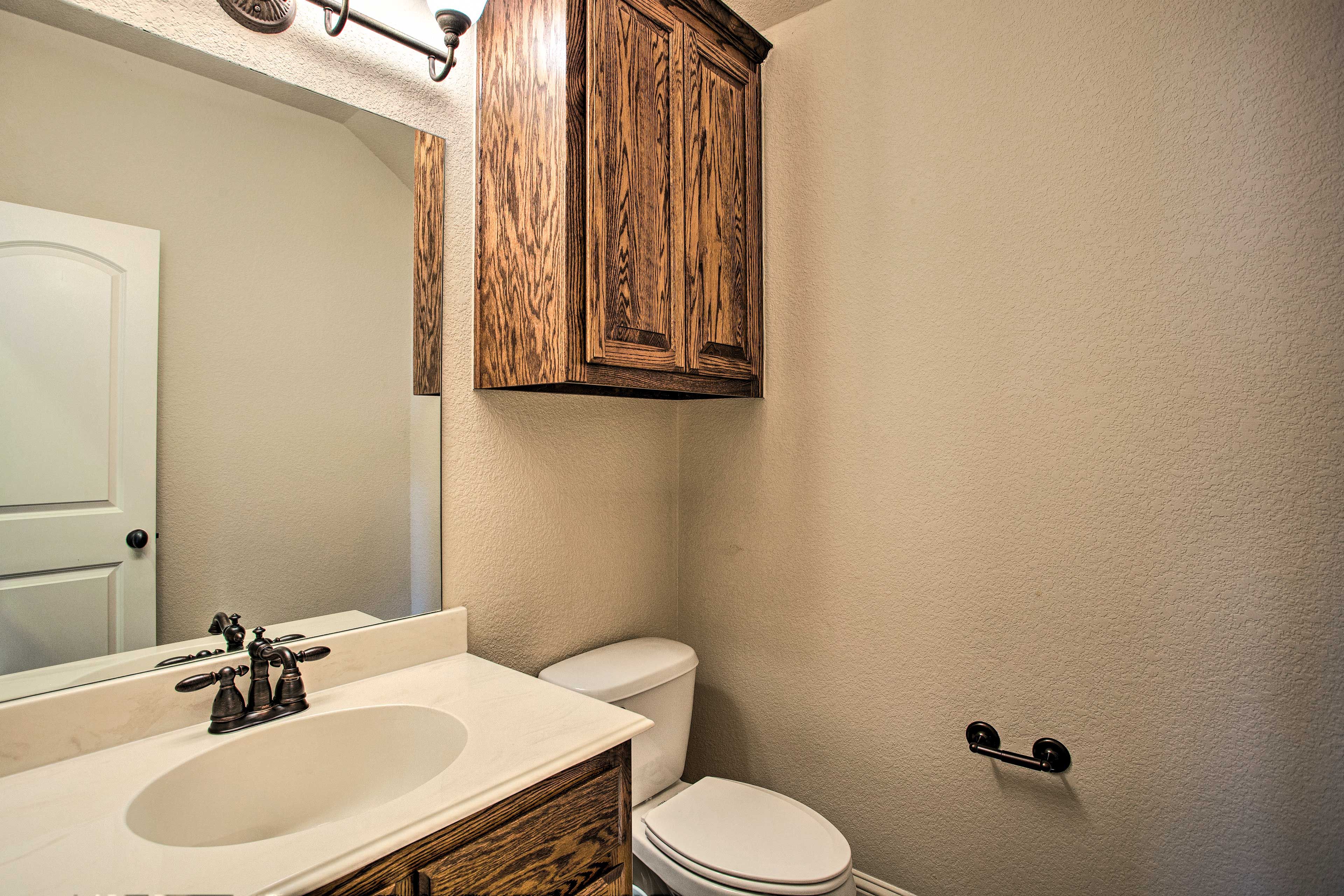 Half Bathroom | 2nd Floor
