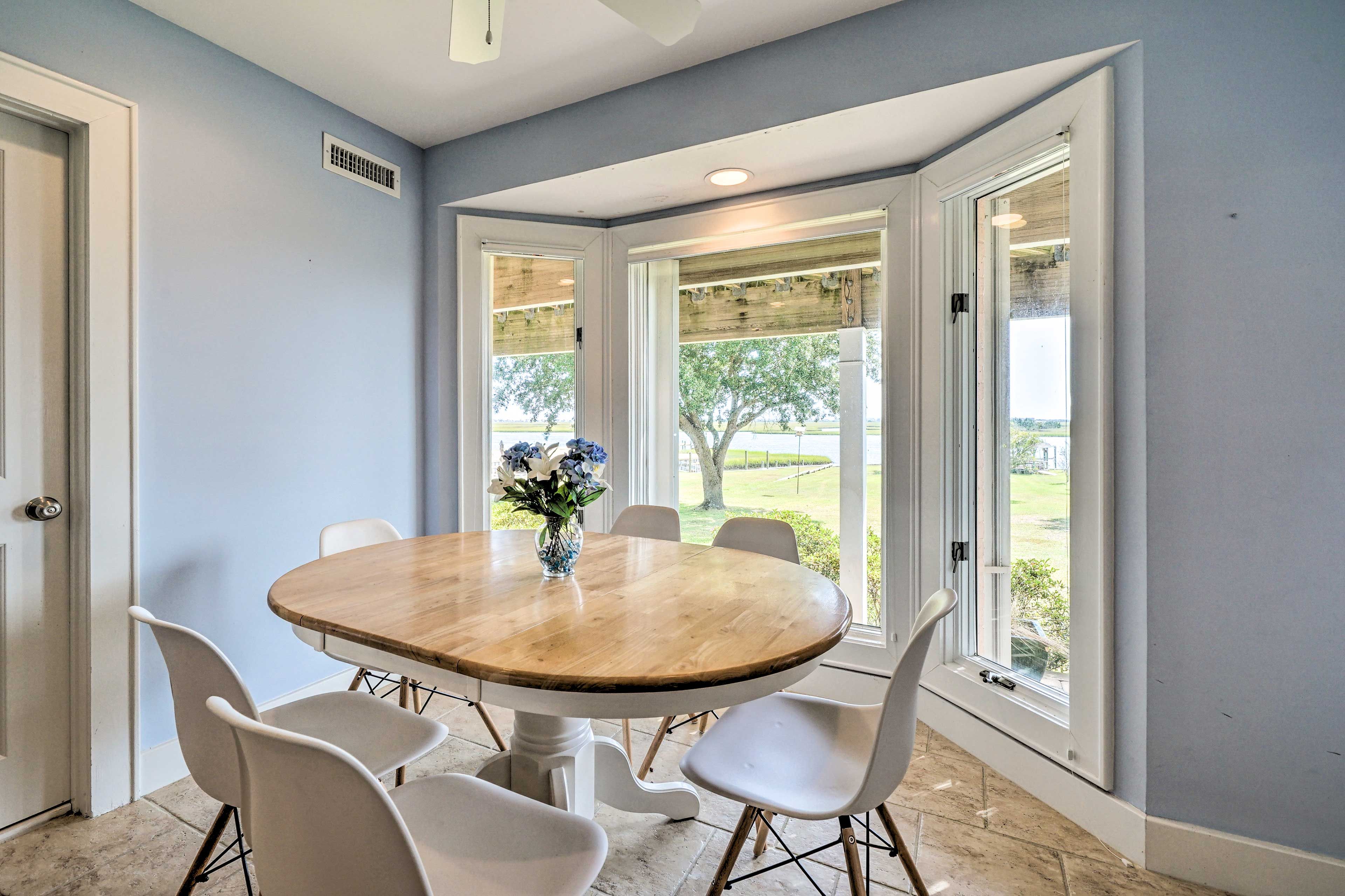Dining Area | Lower Level