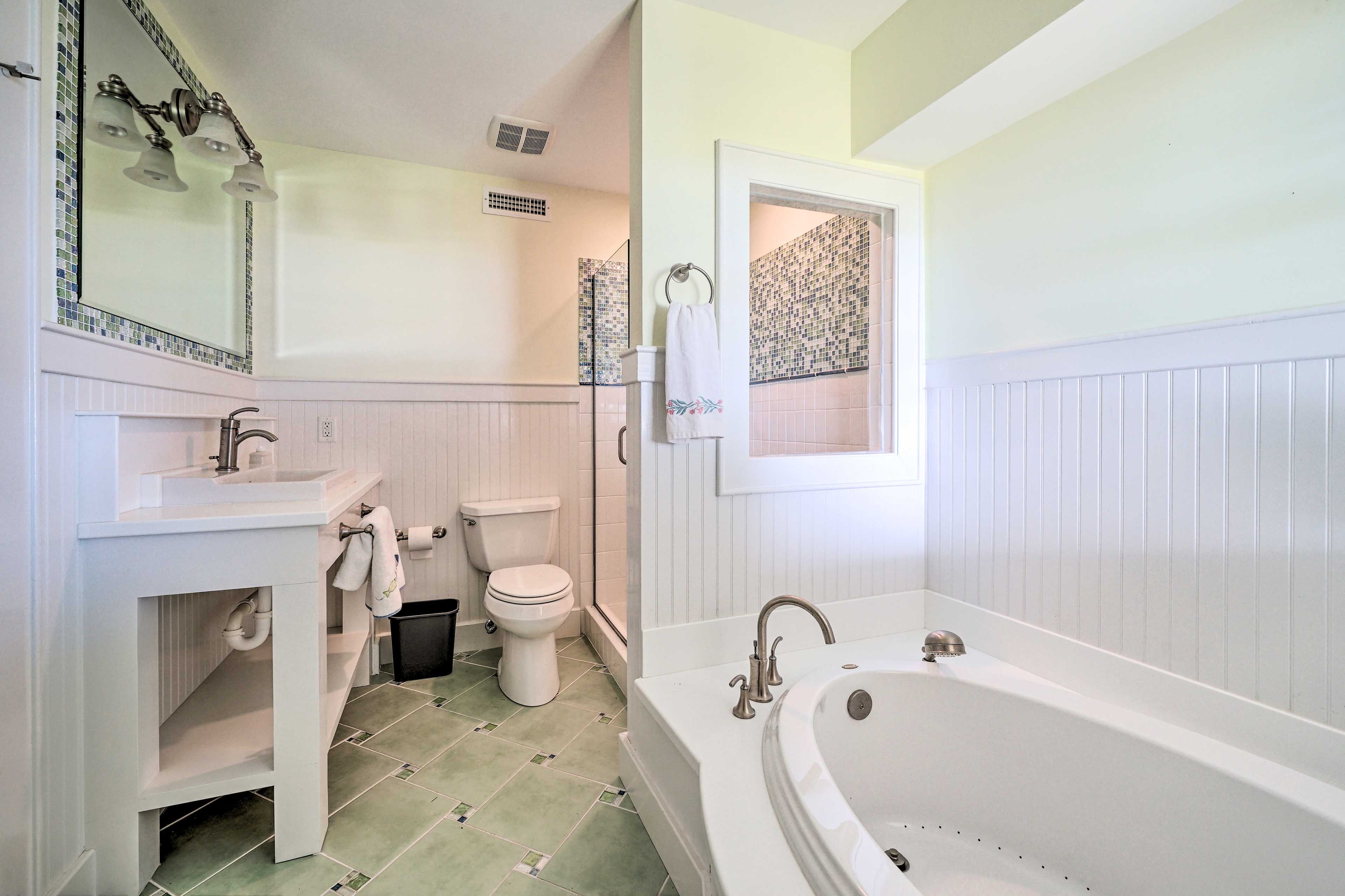 Full Bathroom | Lower Level