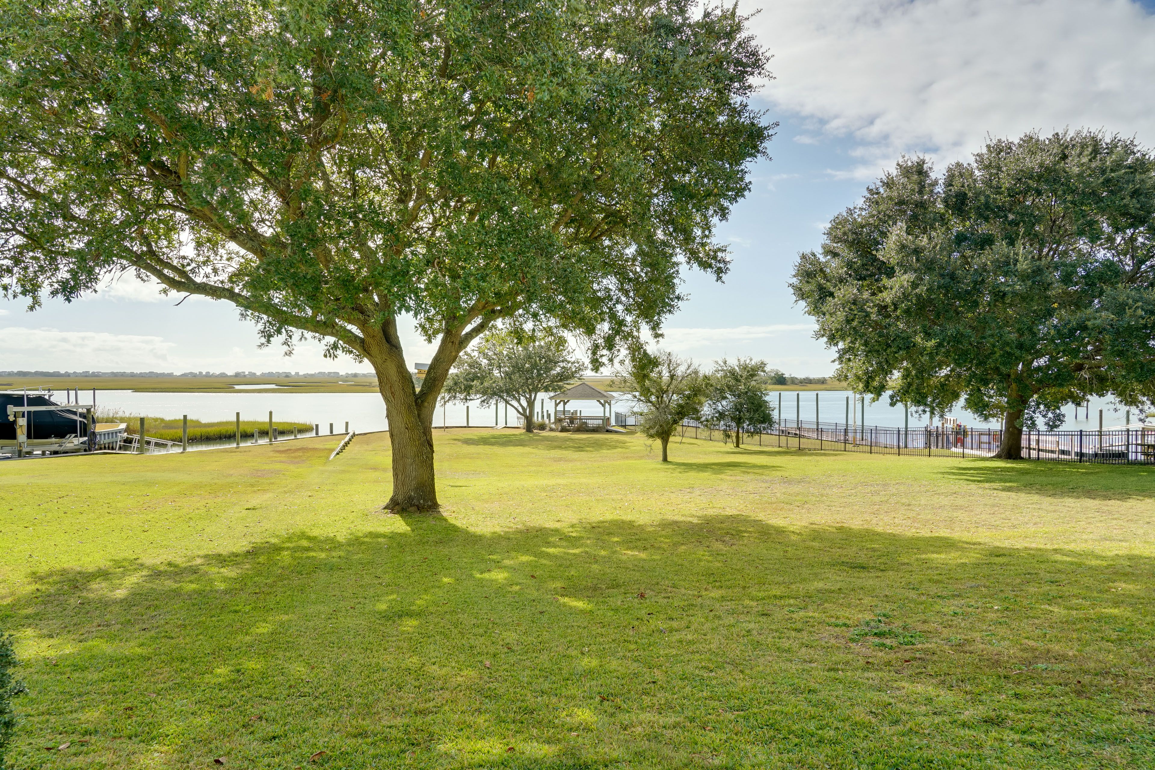 Spacious Yard