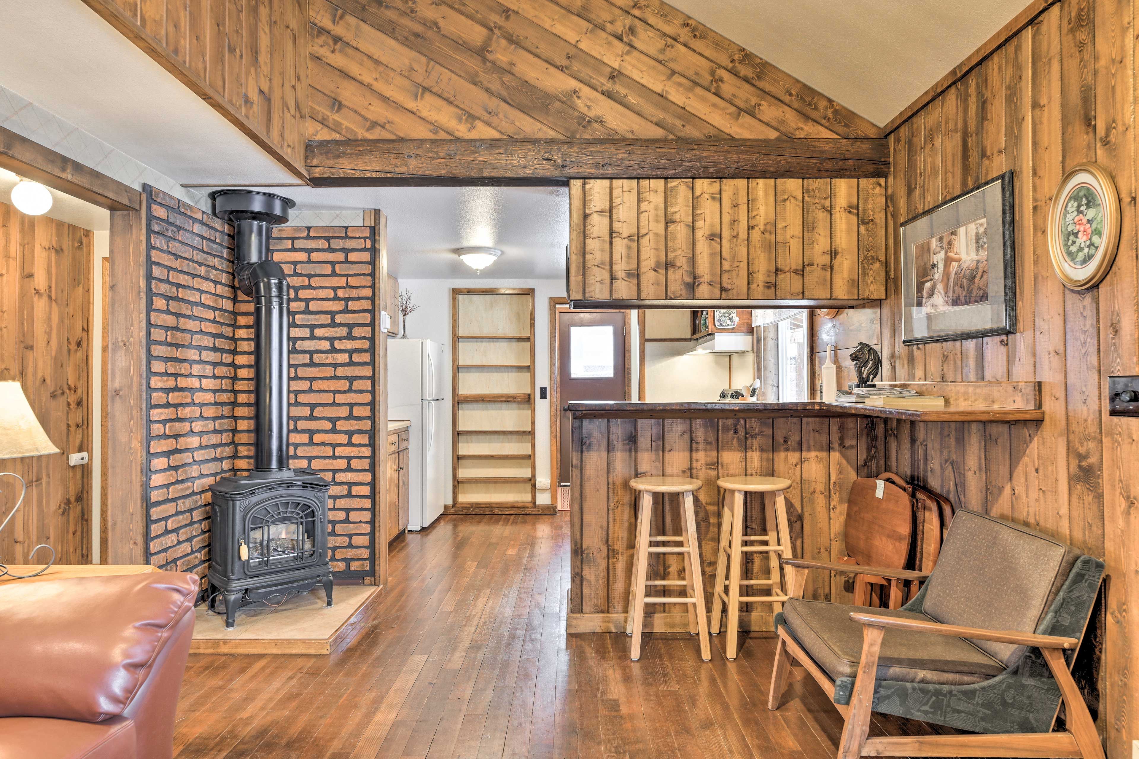 Creede Vacation Rental Cabin | 2BR | 1BA | Single Story | 984 Sq Ft