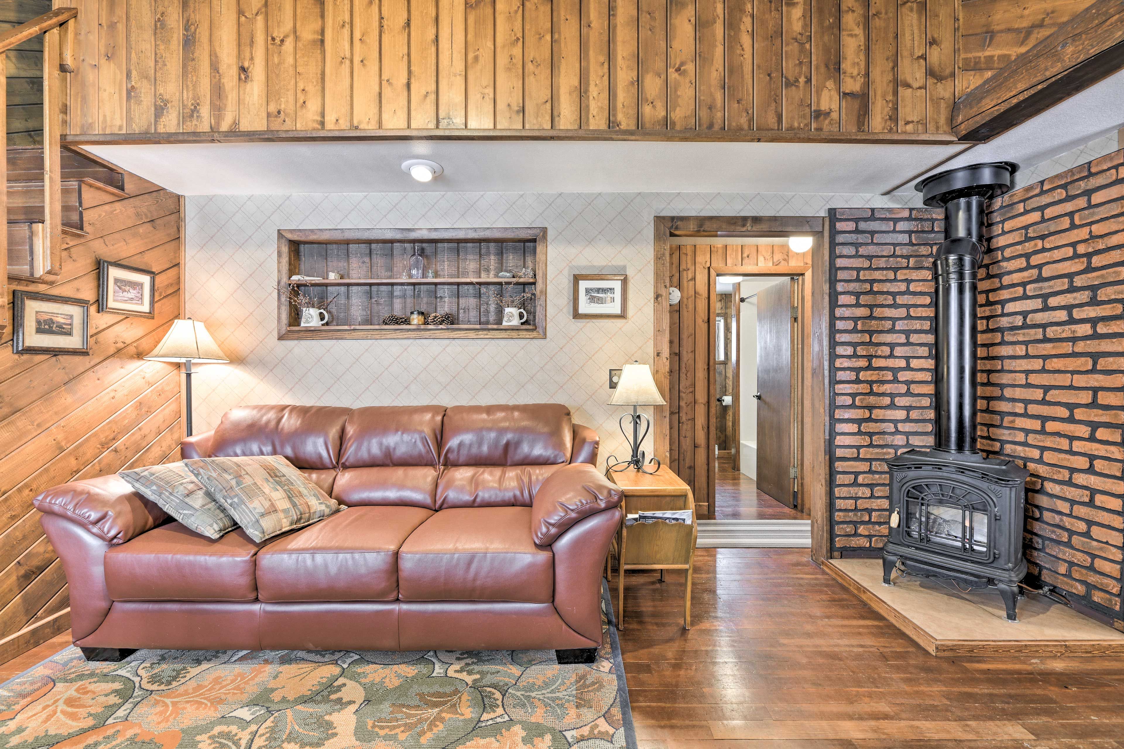 Living Room | Free WiFi
