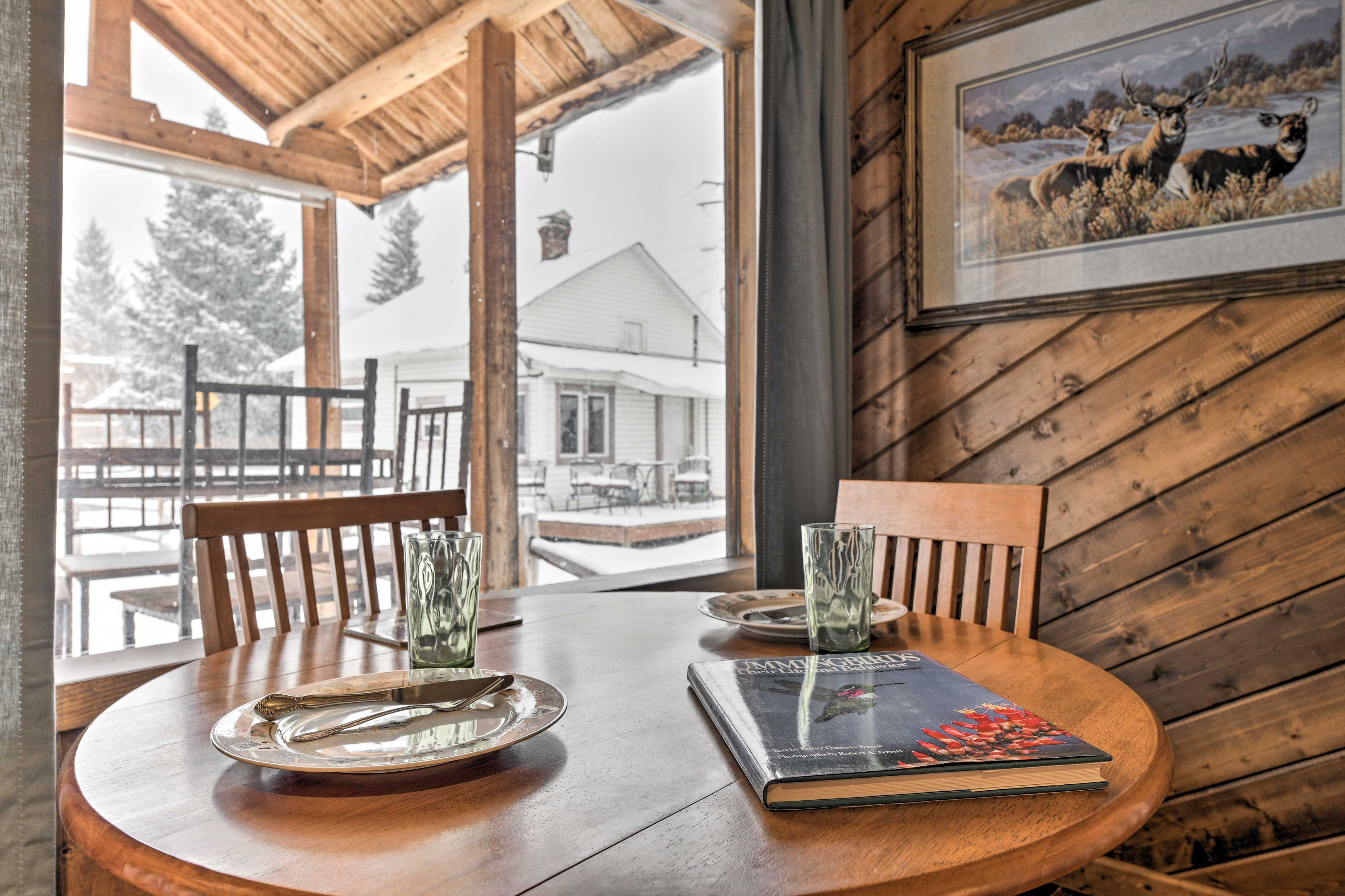 Living Room | Dining Area | Dishware & Flatware Provided