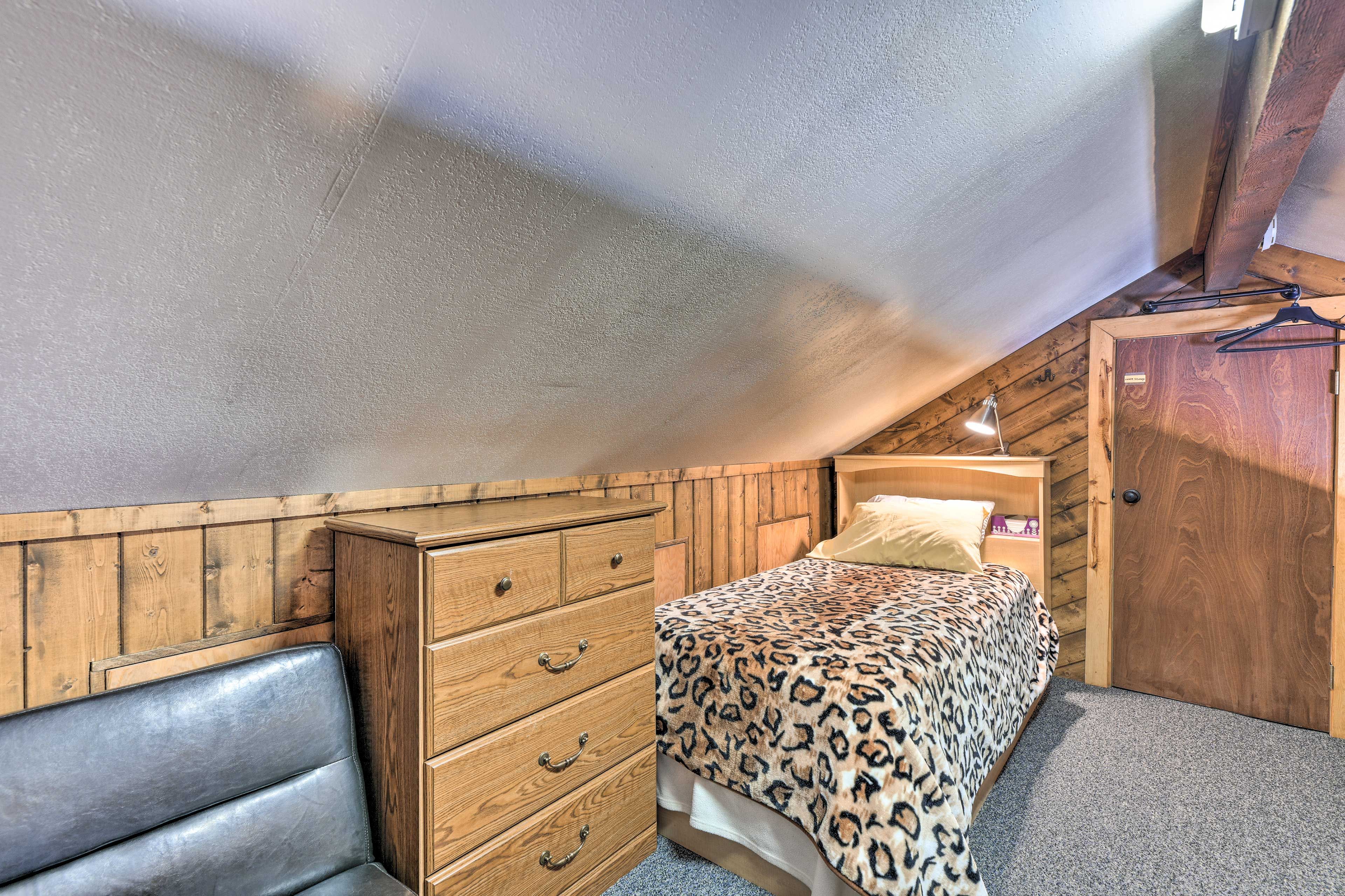 Loft | Twin Bed
