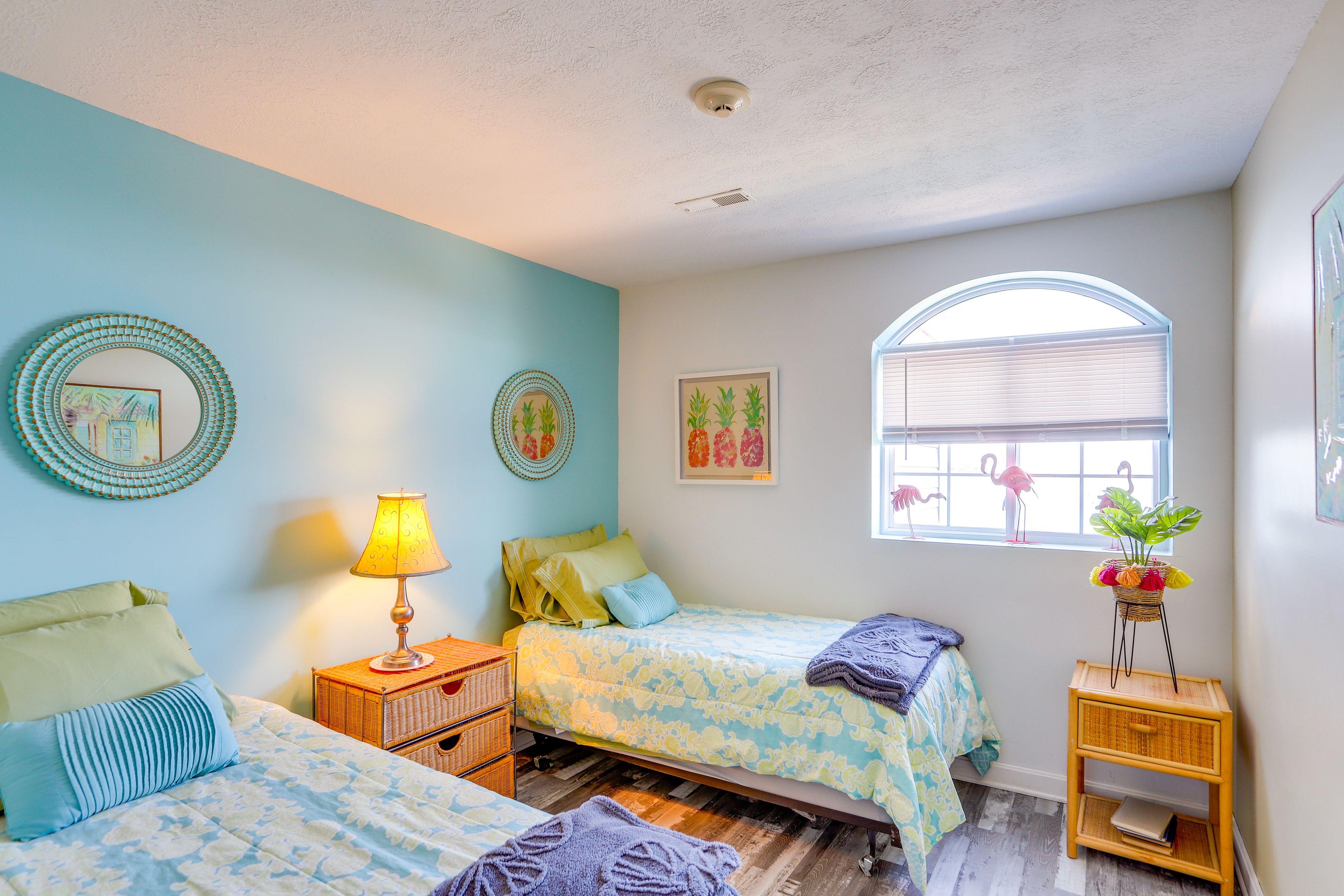 Bedroom 2 | 2 Twin Beds