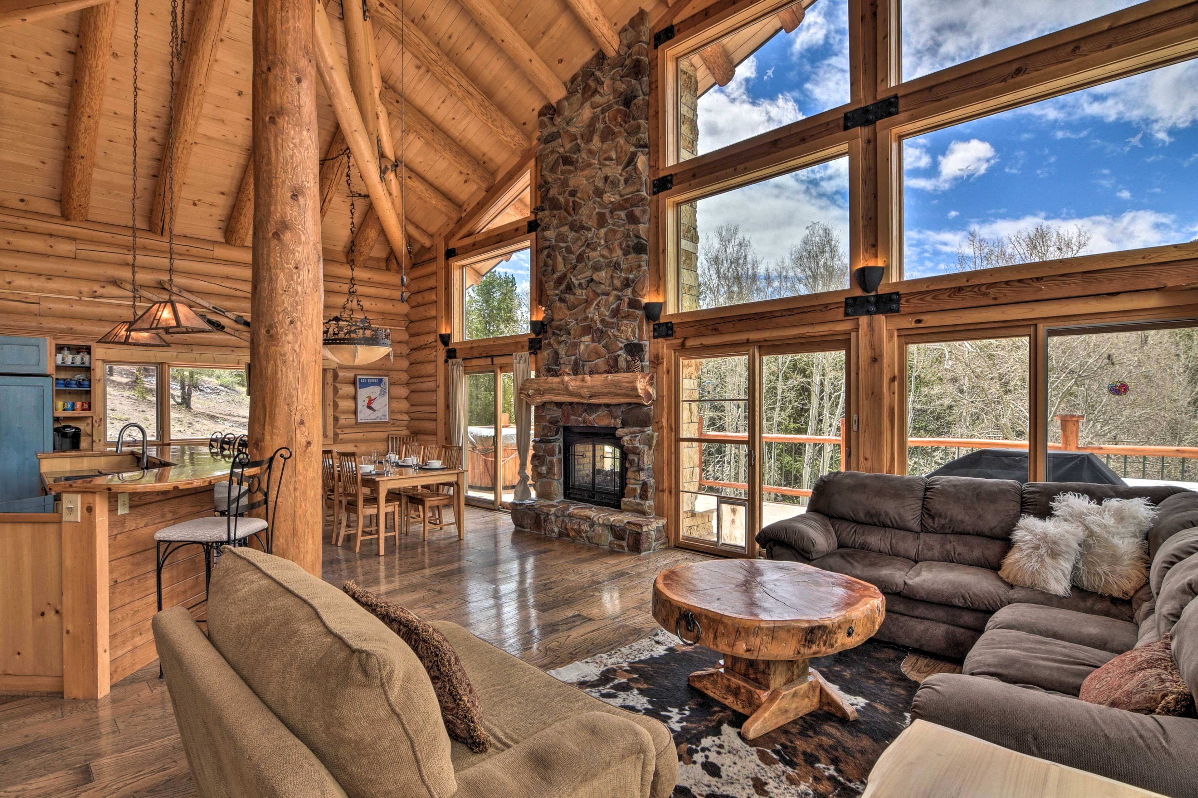 Villa Grove Vacation Rental | 3BR | 4BA | 3,500 Sq Ft | 2 Stories