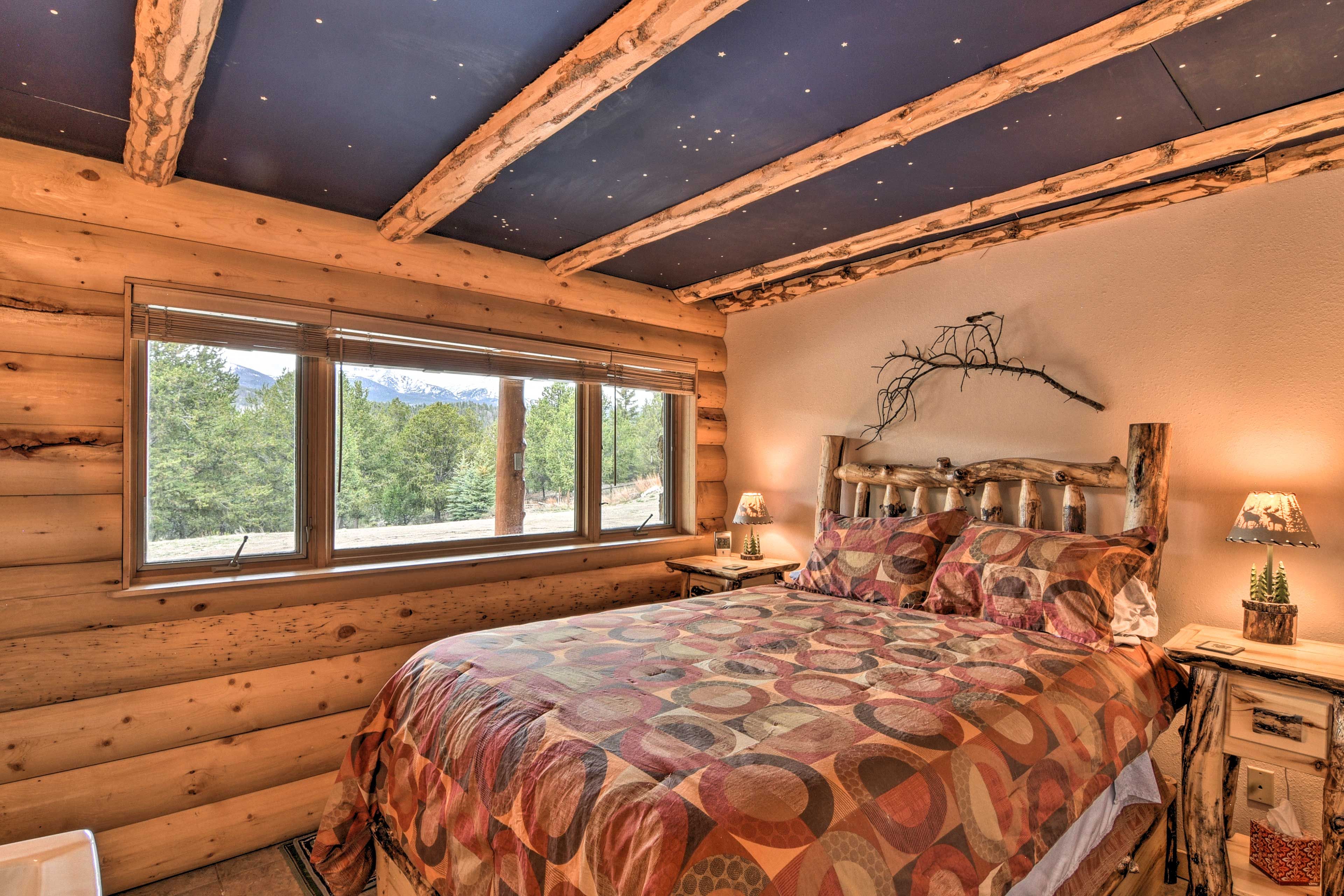 Bedroom 2 | Queen Bed