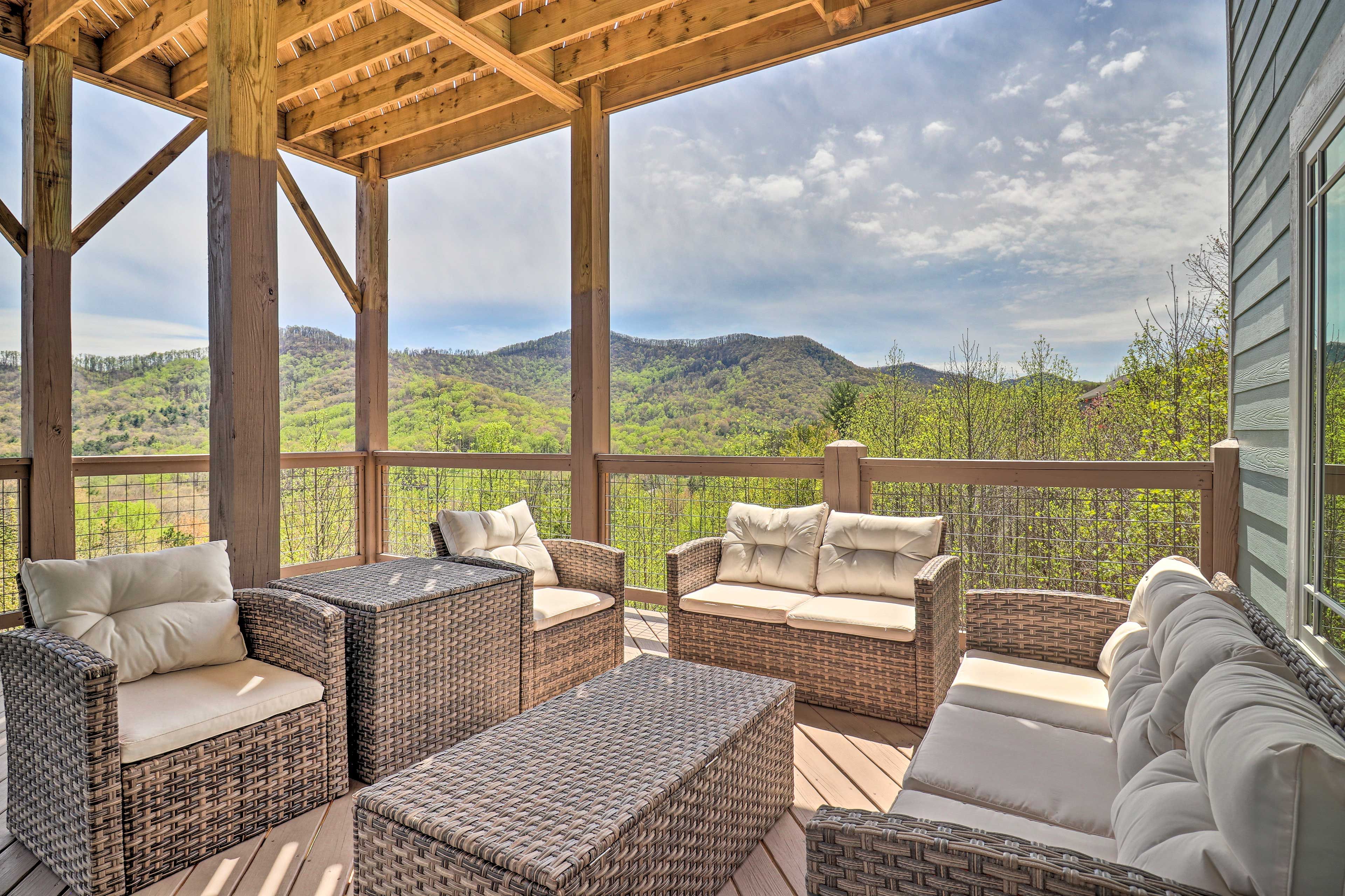 Private Deck | Mountain Views
