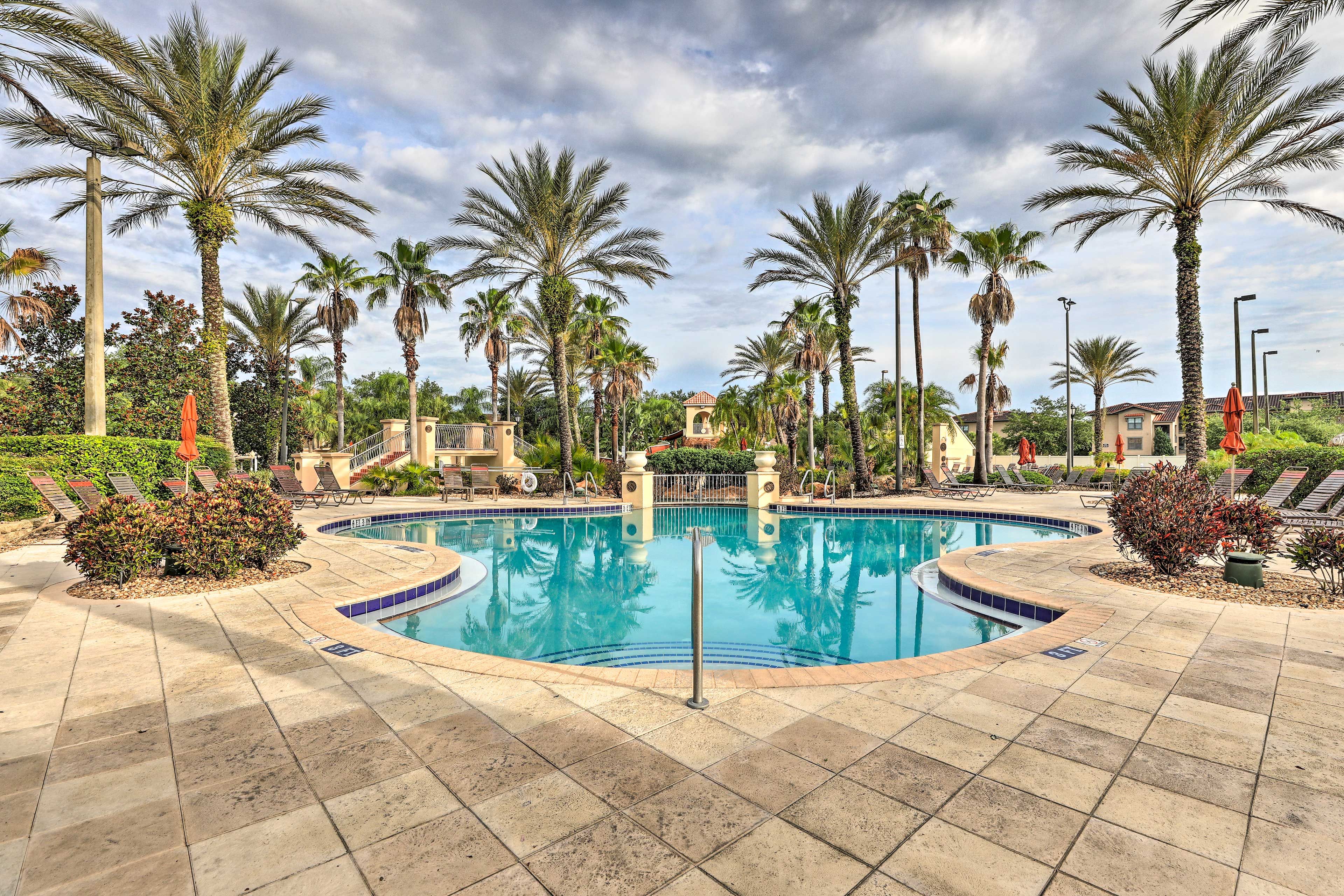 Regal Palms Resort | Community Amenities