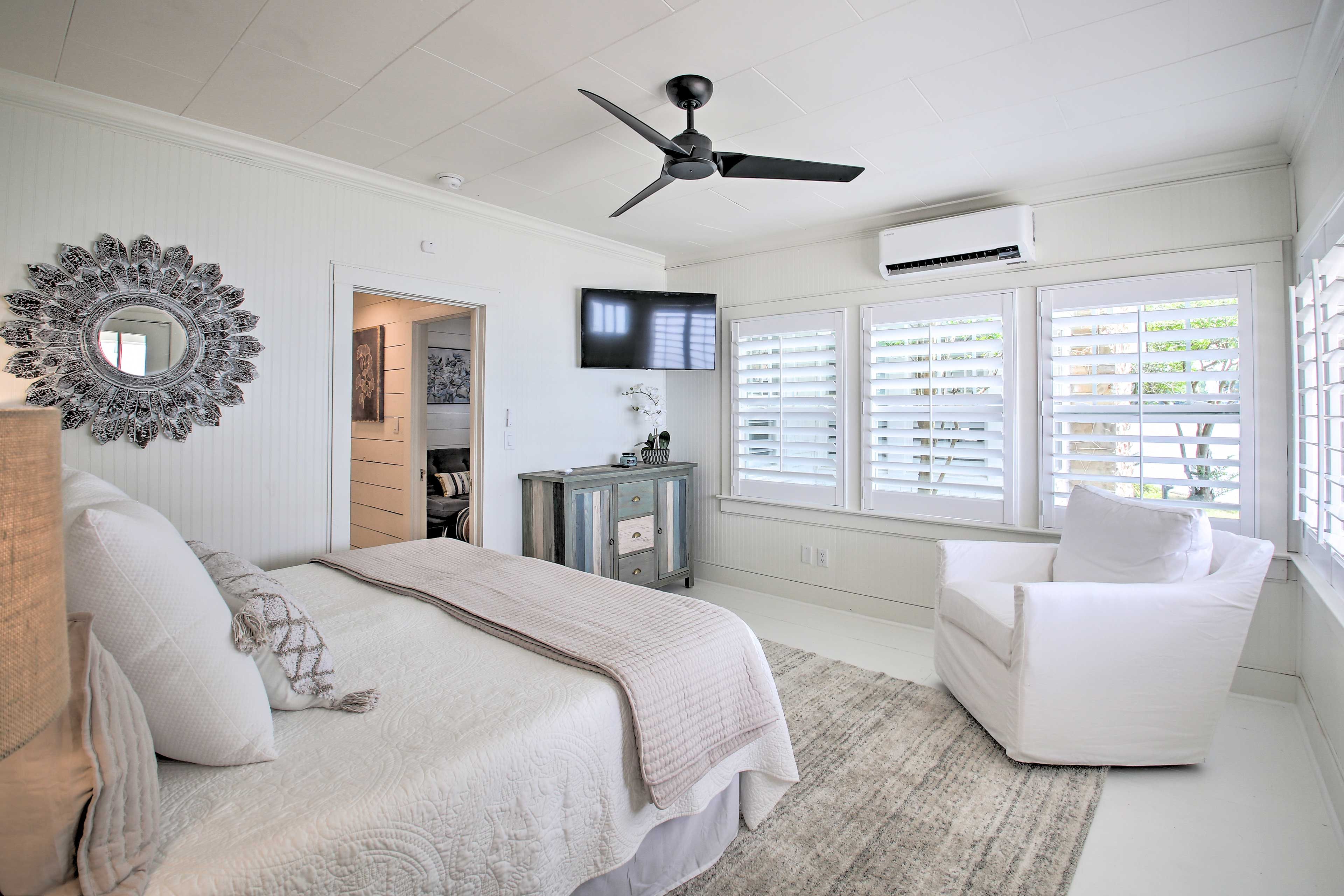 Bedroom 2 | Smart TV