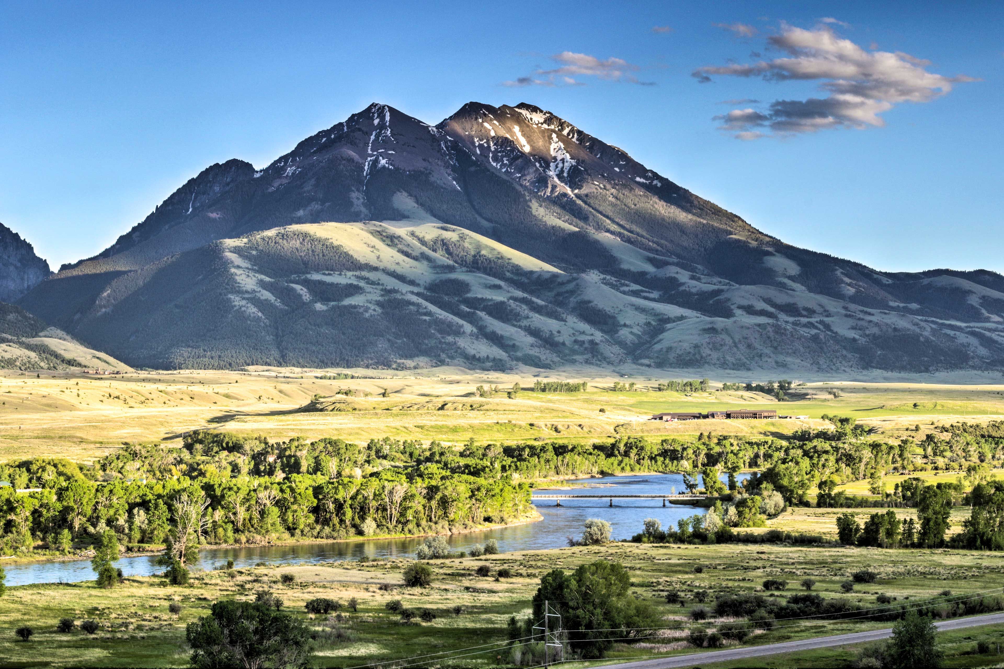 Nearby Attractions | Mountain Views