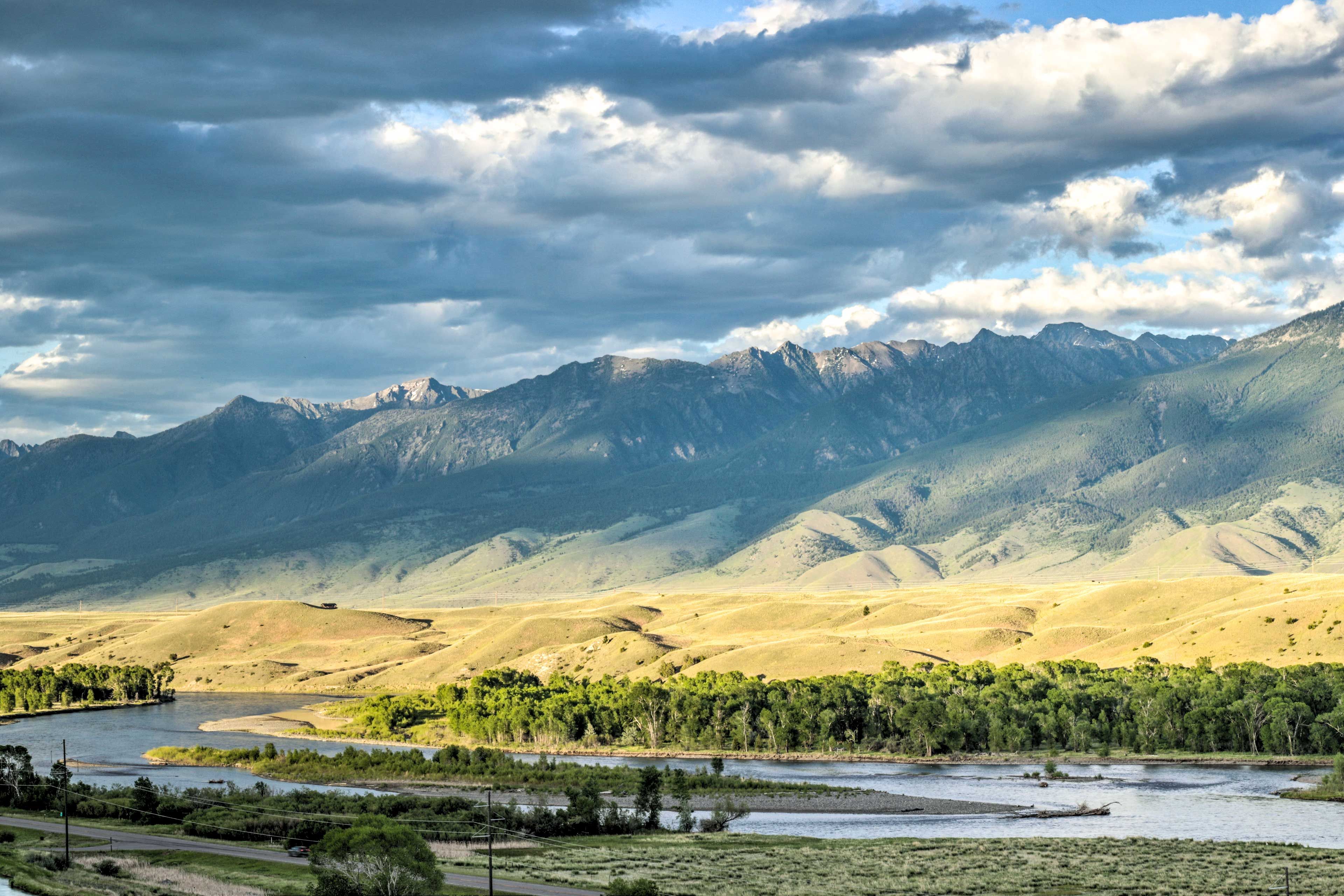 Nearby Attractions | Mountain Views