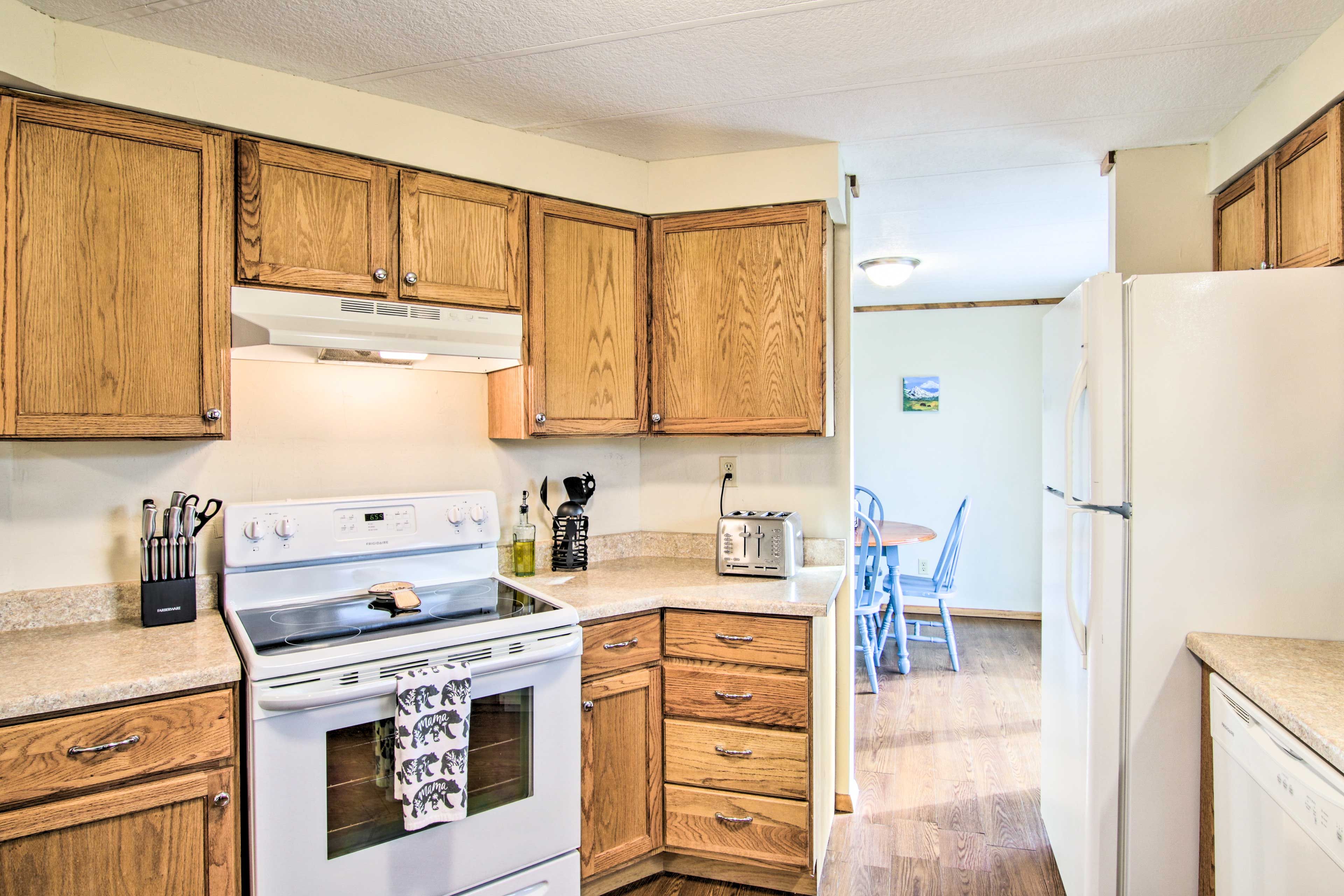 Fully Equipped Kitchen | Cooking Basics | Toaster | Drip Coffee Maker