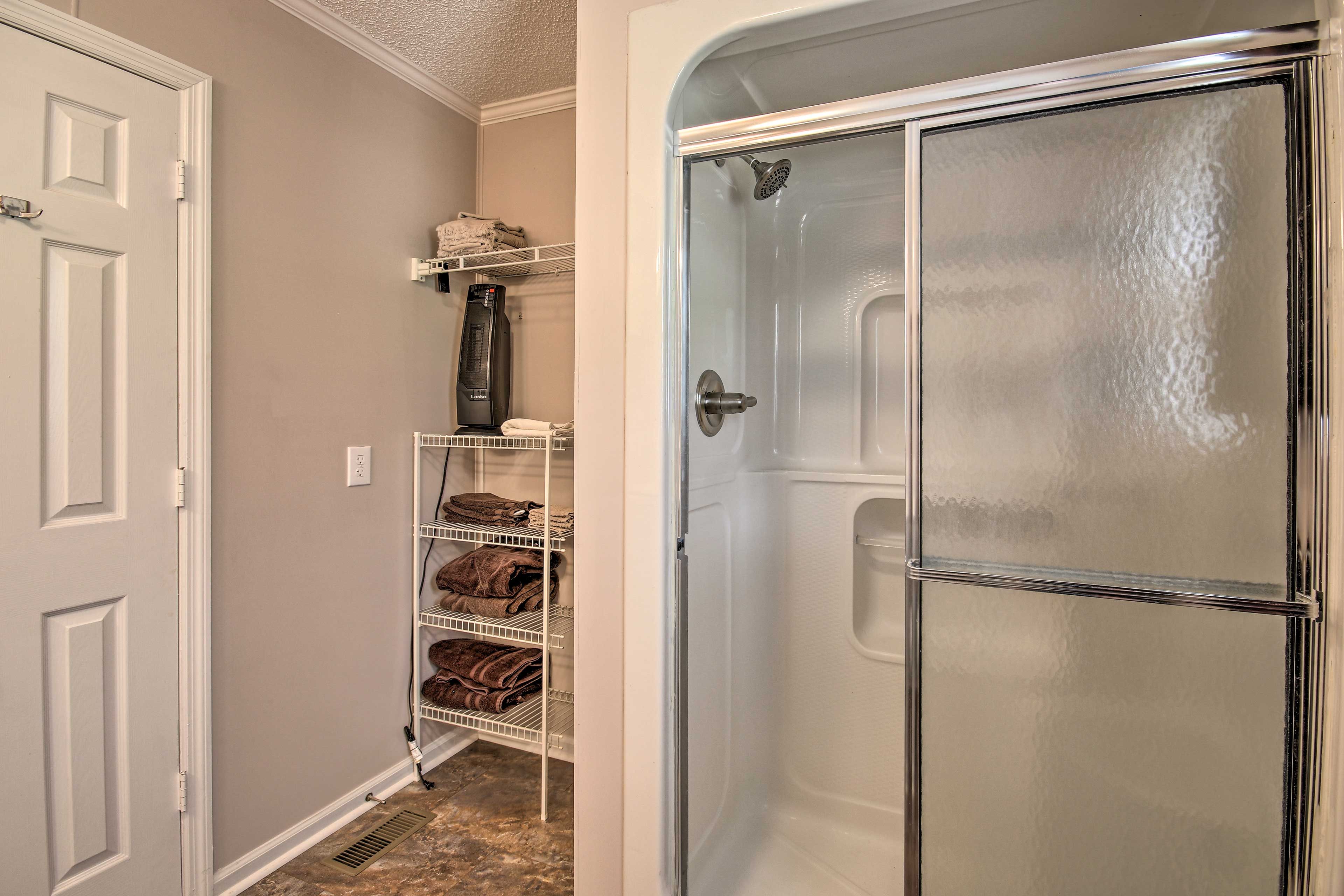 Full Bathroom