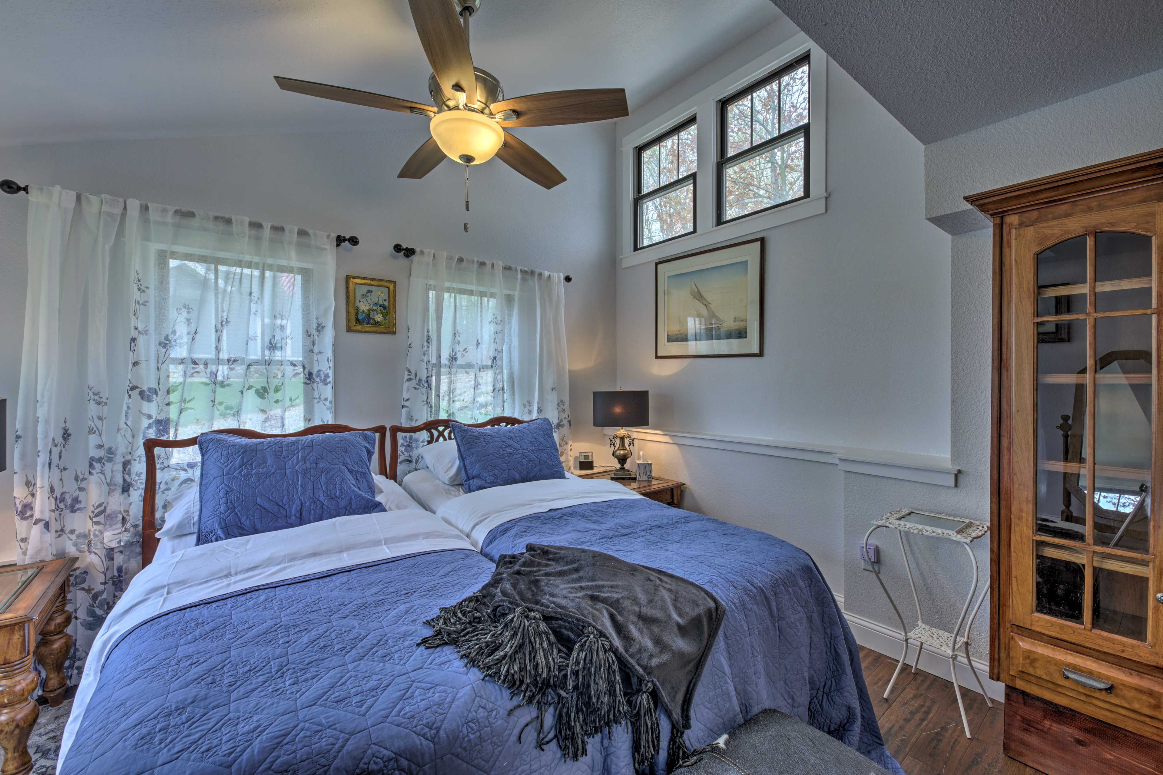 Bedroom 2 | Lower Level | Split King Bed (2 XL Twin Beds)