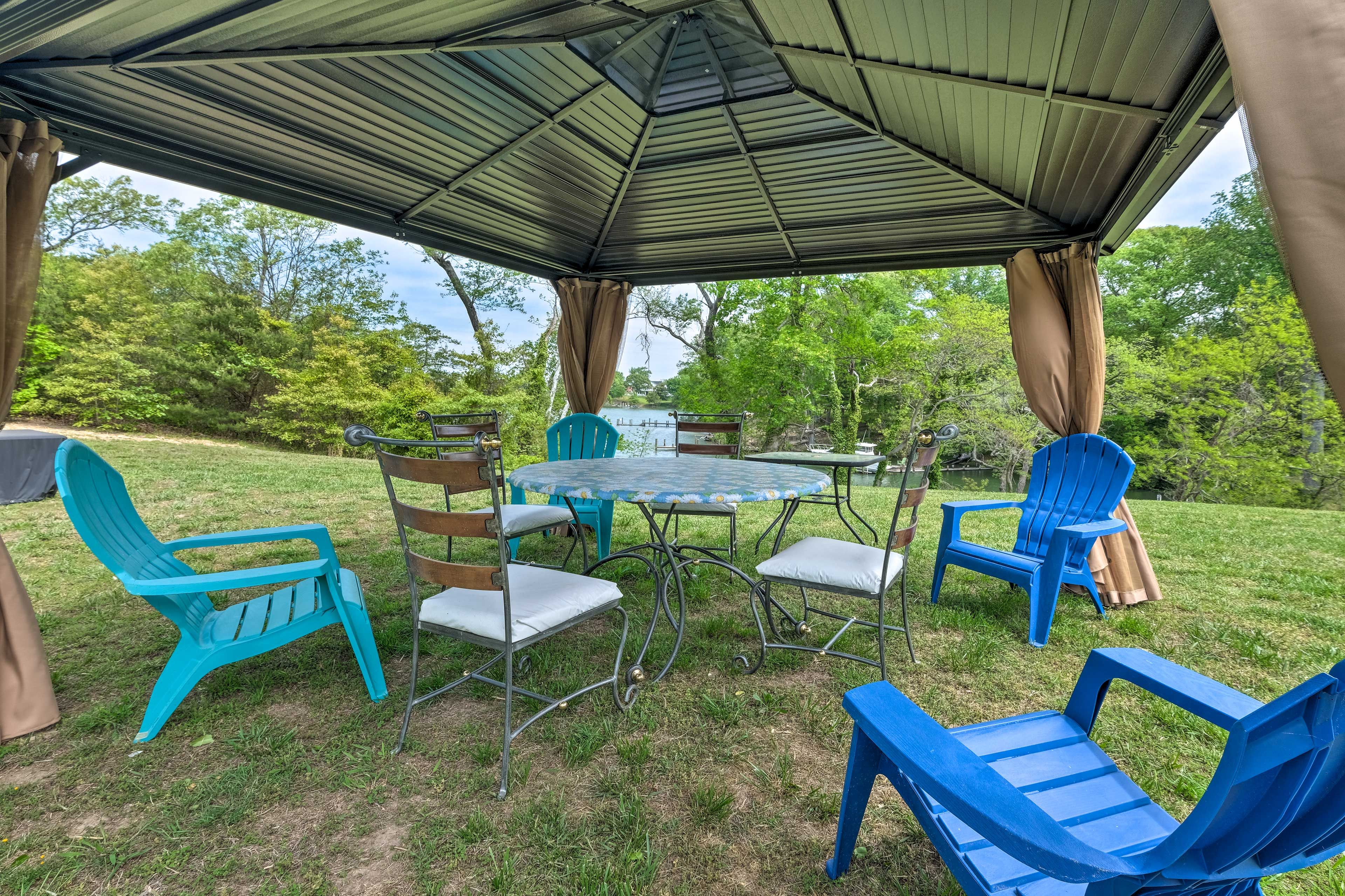 Exterior Space | BBQ