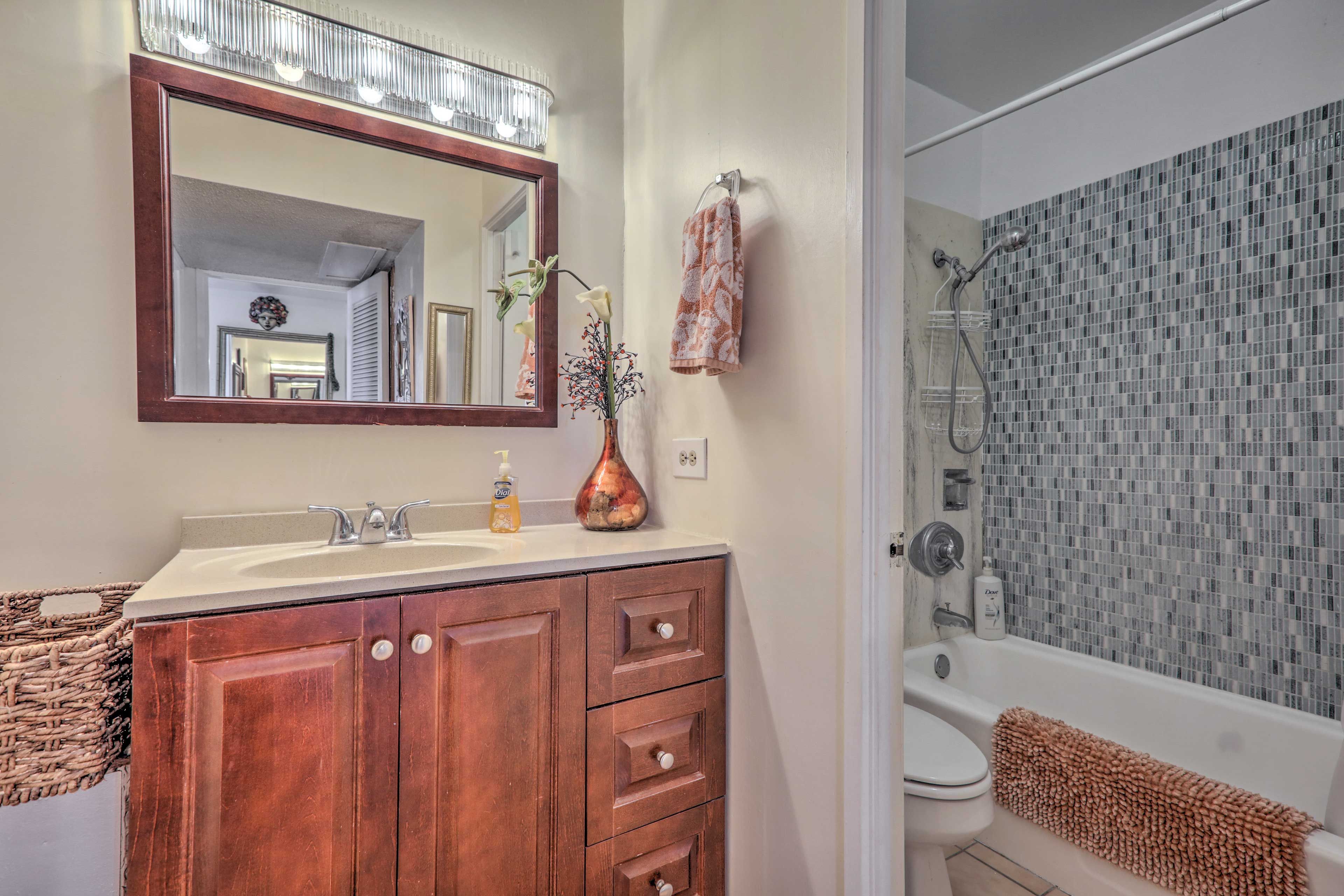 Full Bathroom