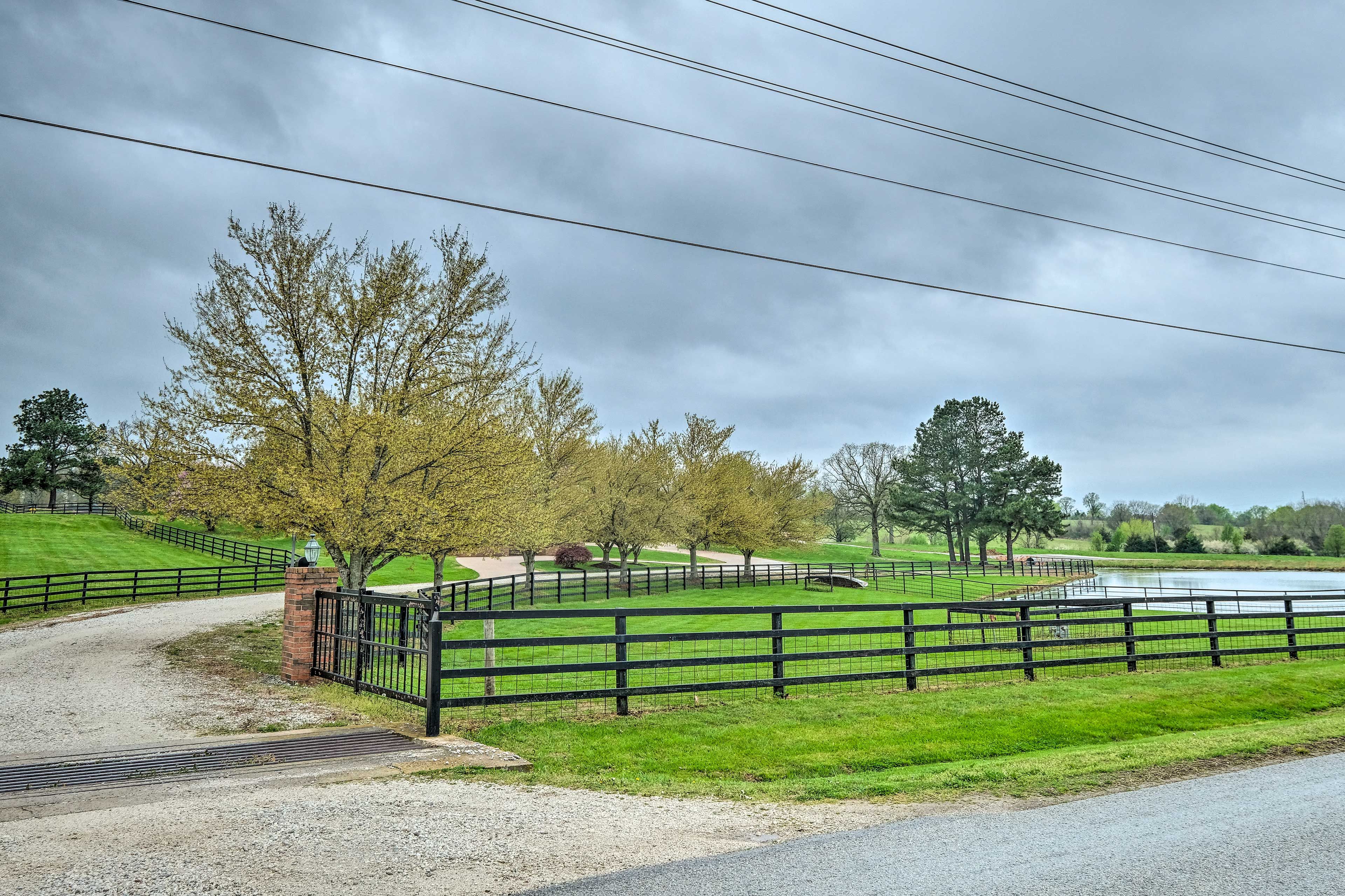 Property Entrance | Gravel Drive
