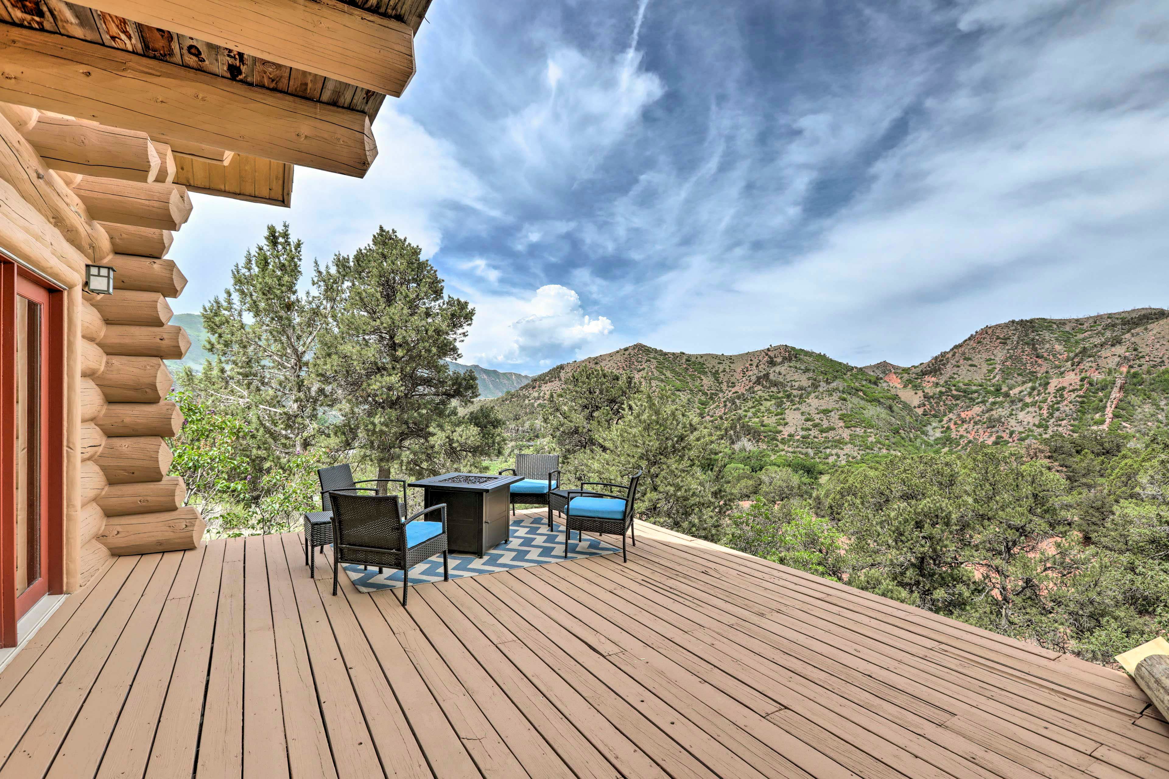 Deck (Railing Added) | Fire Pit Not Available