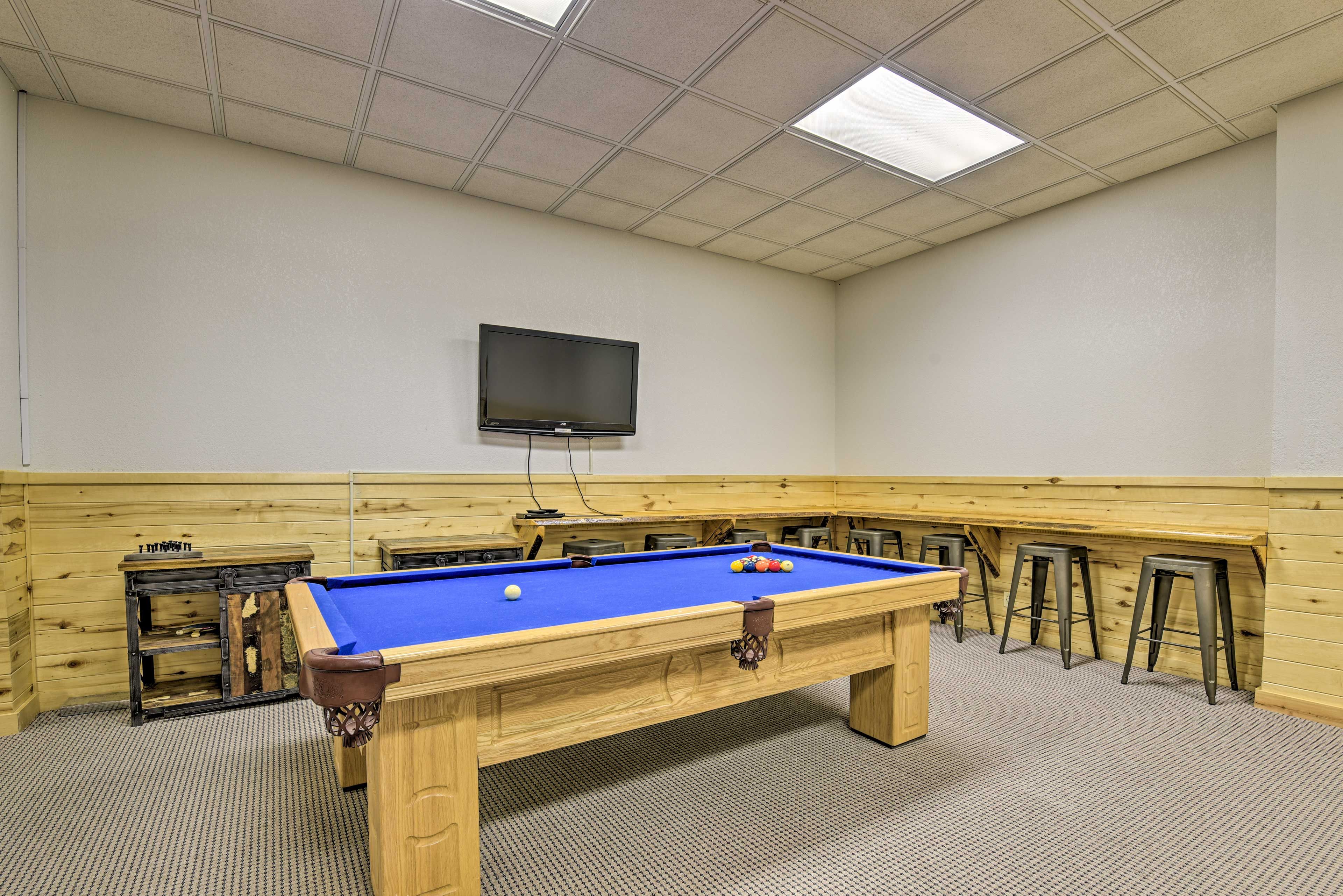 Game Room | Basement | Smart TV
